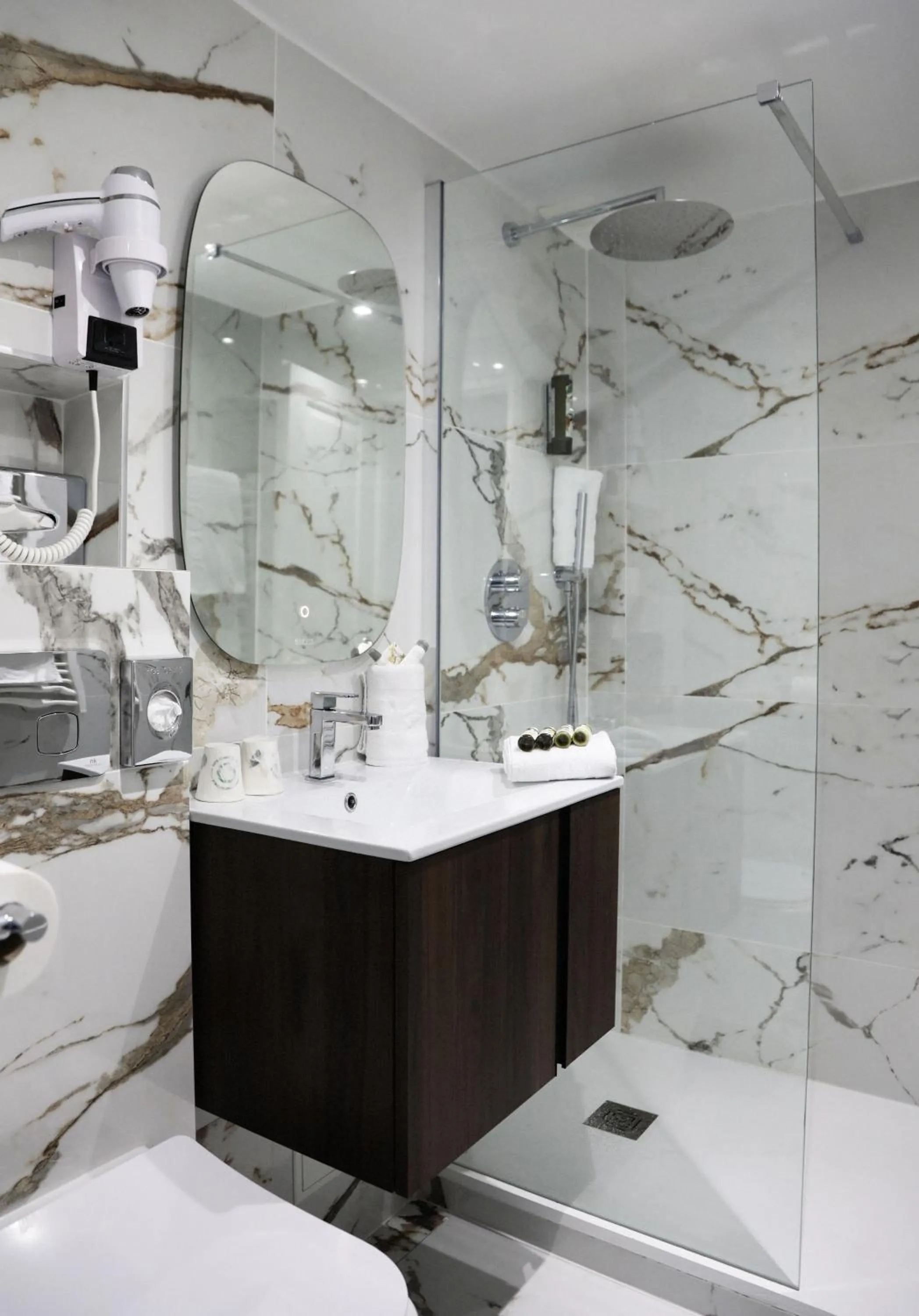 Bathroom in Moris Grands Boulevards