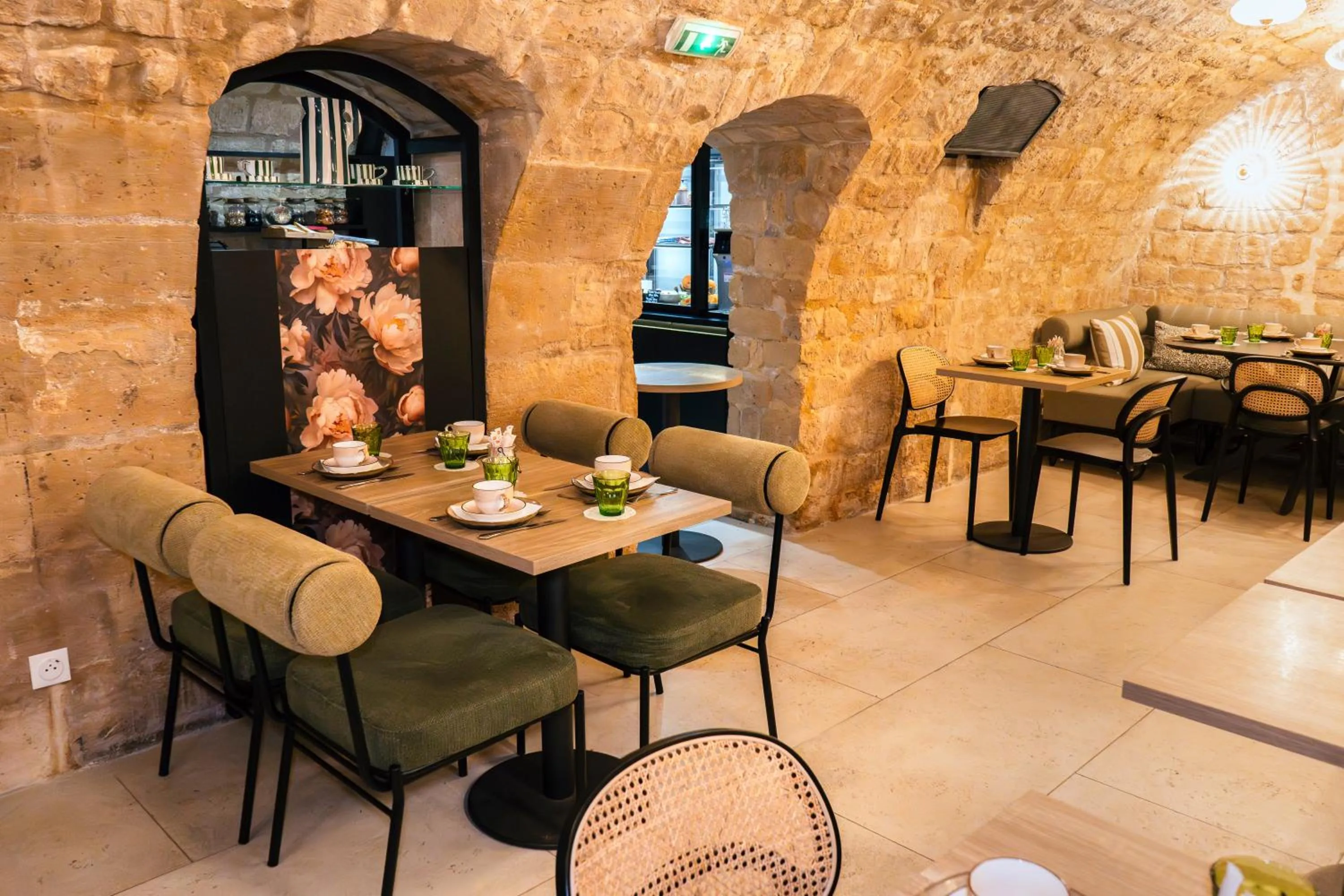 Breakfast in Moris Grands Boulevards