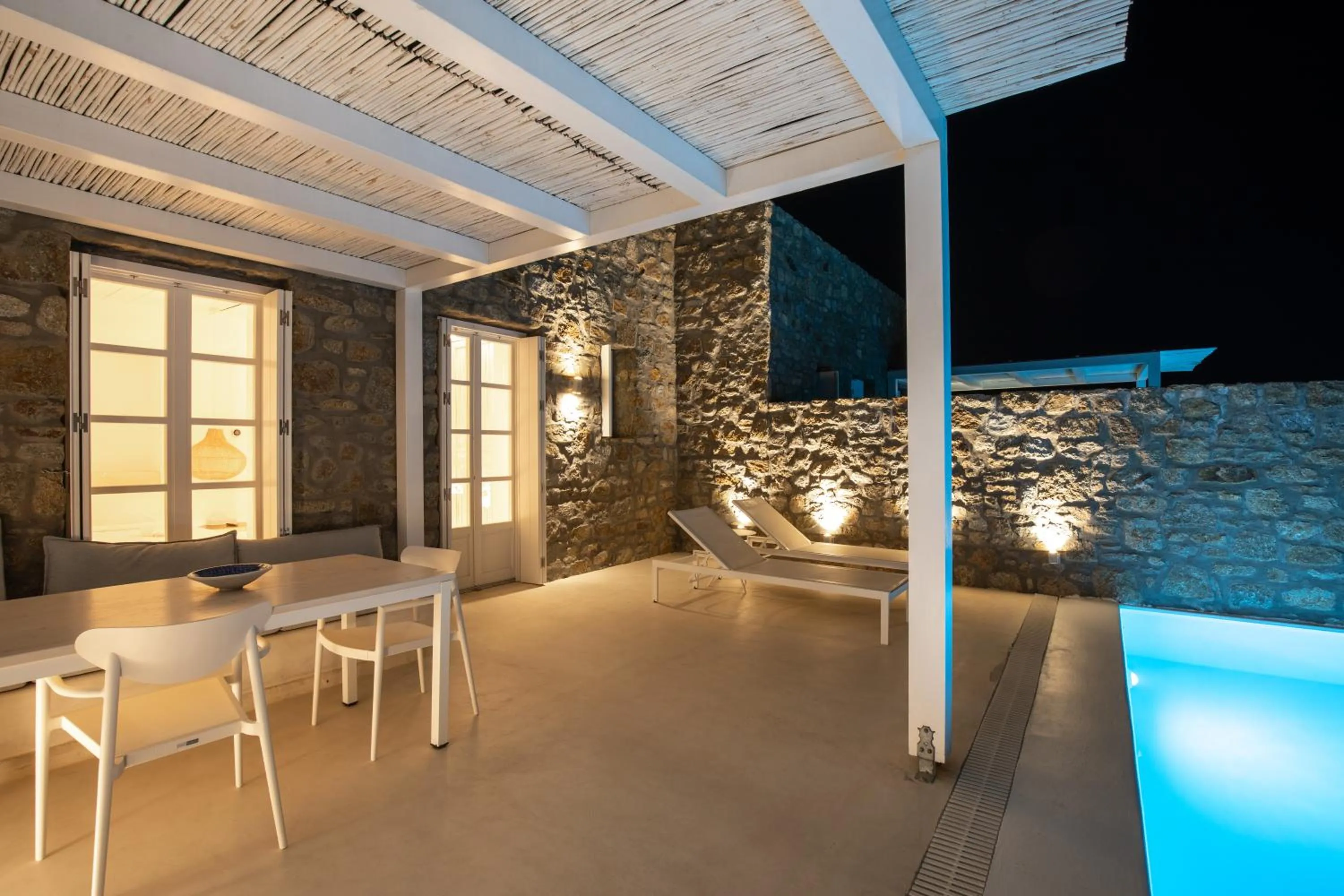 Swimming pool in The Ammonite Resort