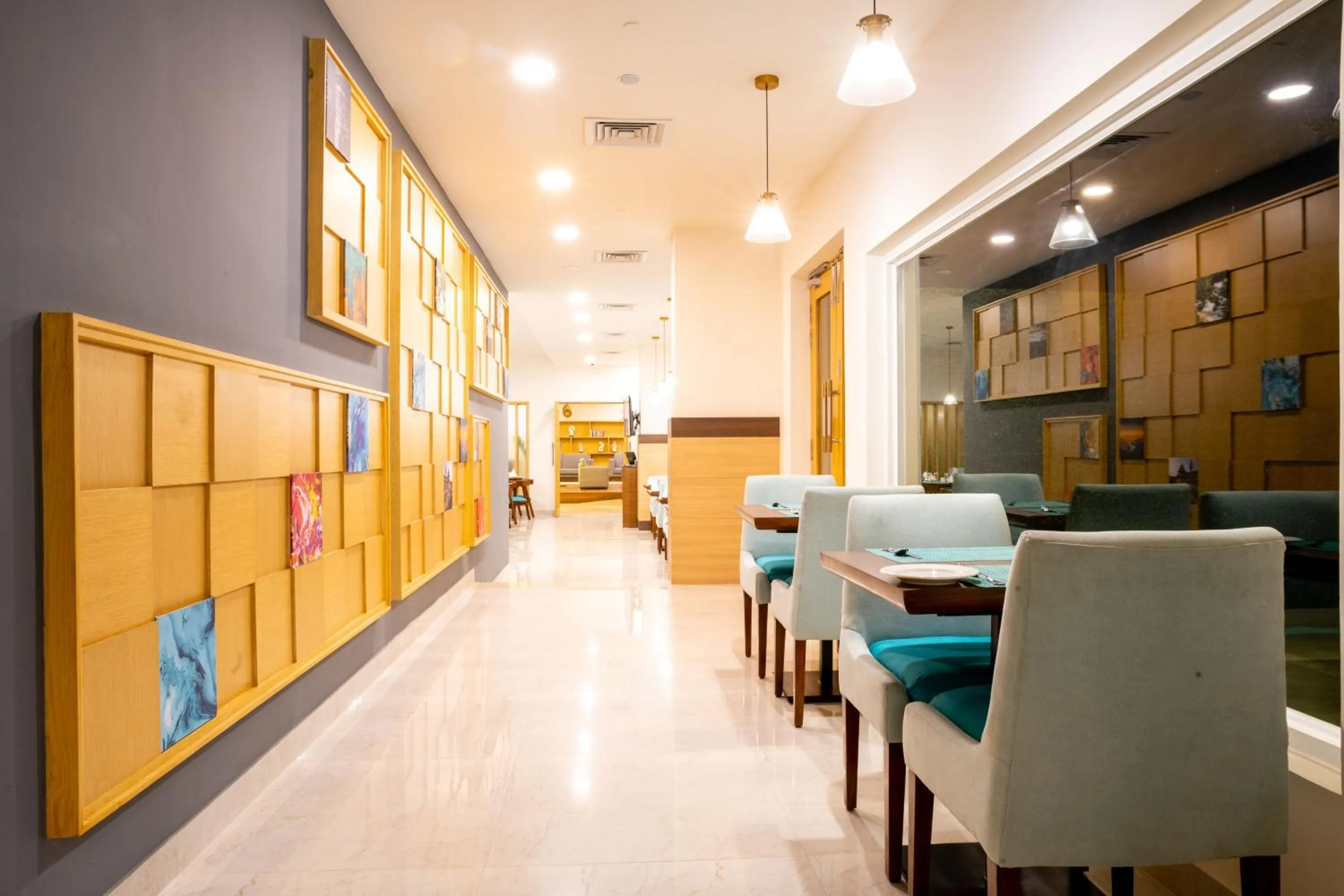 Restaurant/places to eat in The Fern Residency- Hotel Chitwan