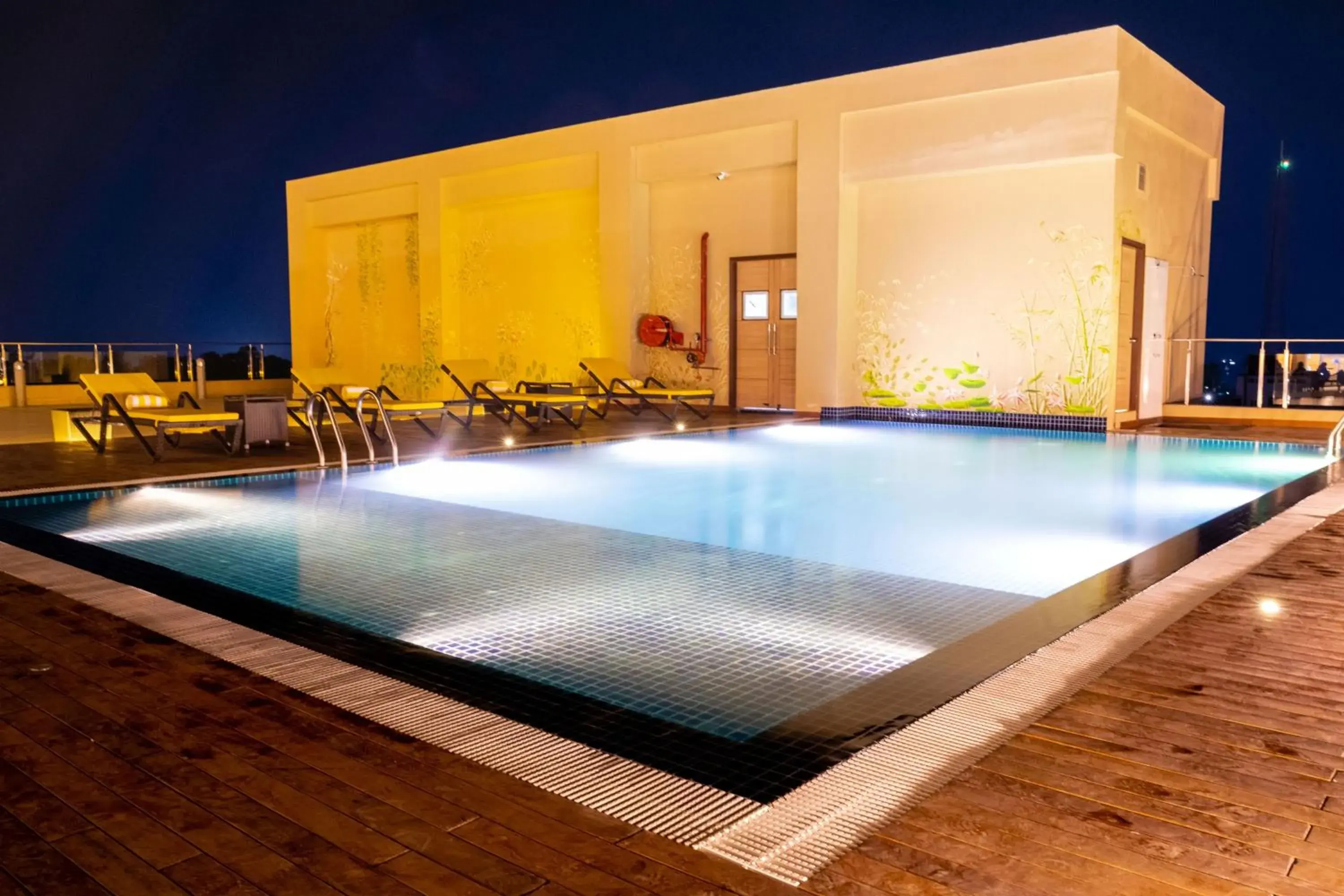 Swimming pool in Vivanta Chitwan Bharatpur Swimming pool in Vivanta Chitwan Bharatpur