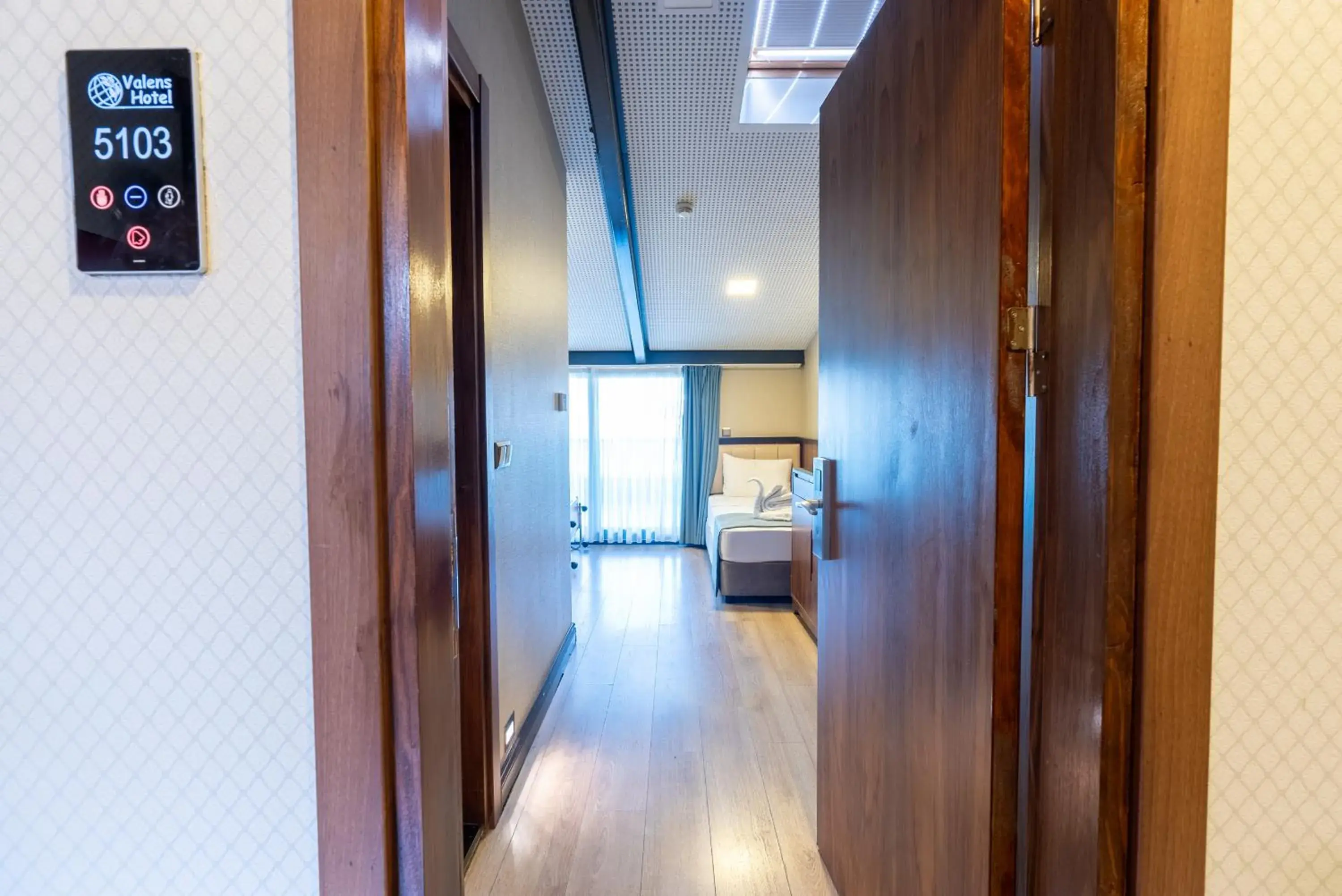 Photo of the whole room in Valens Hotel Downtown Photo of the whole room in Valens Hotel Downtown