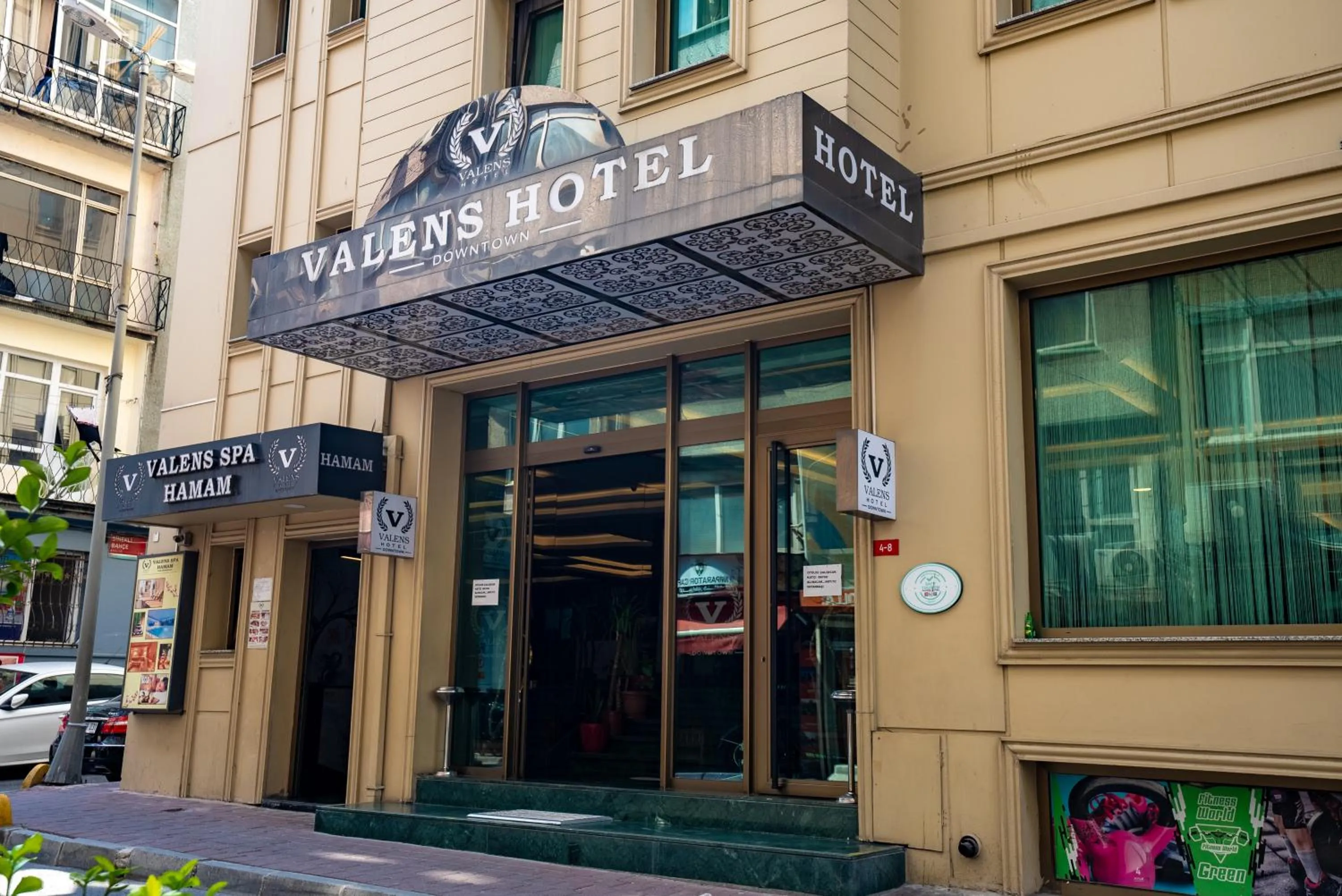 Property building in Valens Hotel Downtown