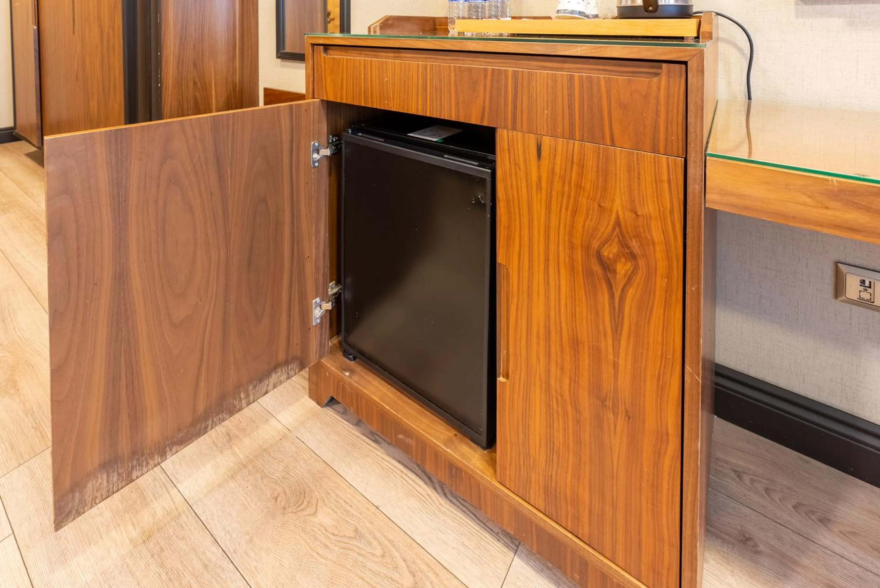 Kitchen or kitchenette in Valens Hotel Downtown