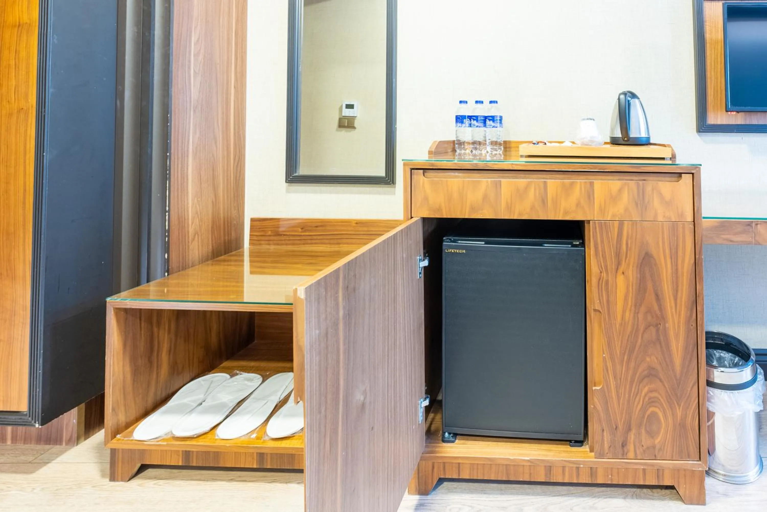 Kitchen or kitchenette in Valens Hotel Downtown