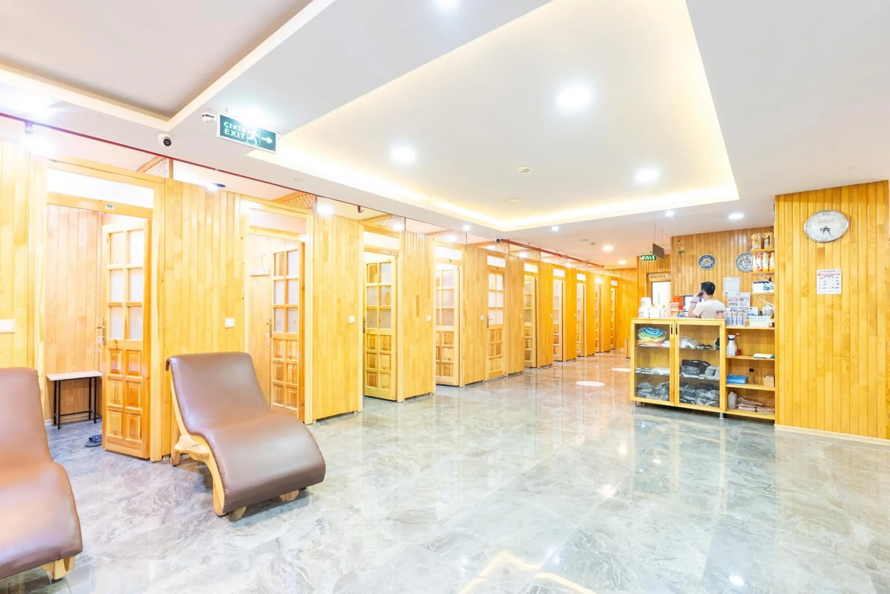 Swimming pool in Valens Hotel Downtown Swimming pool in Valens Hotel Downtown