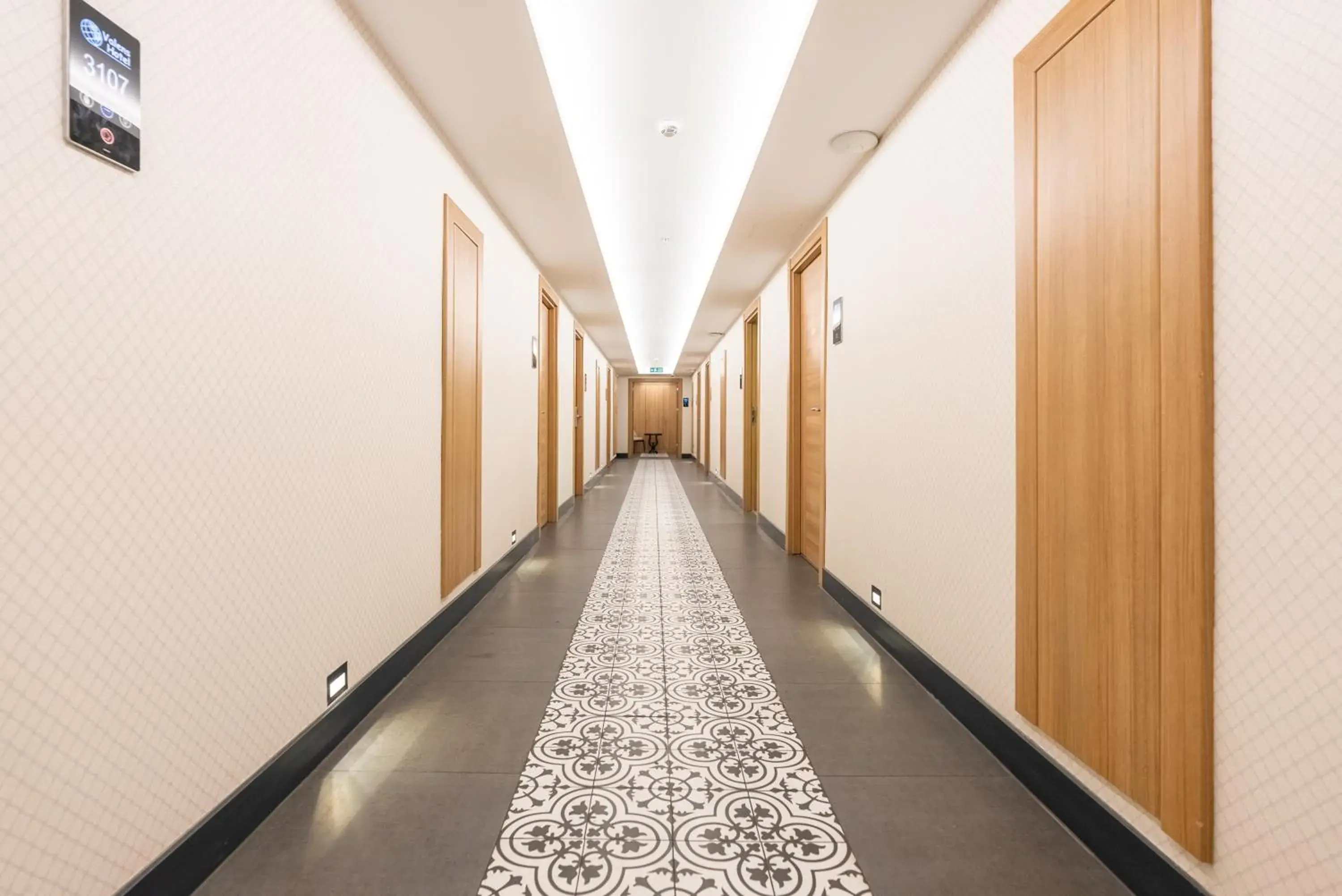 Property building in Valens Hotel Downtown Property building in Valens Hotel Downtown