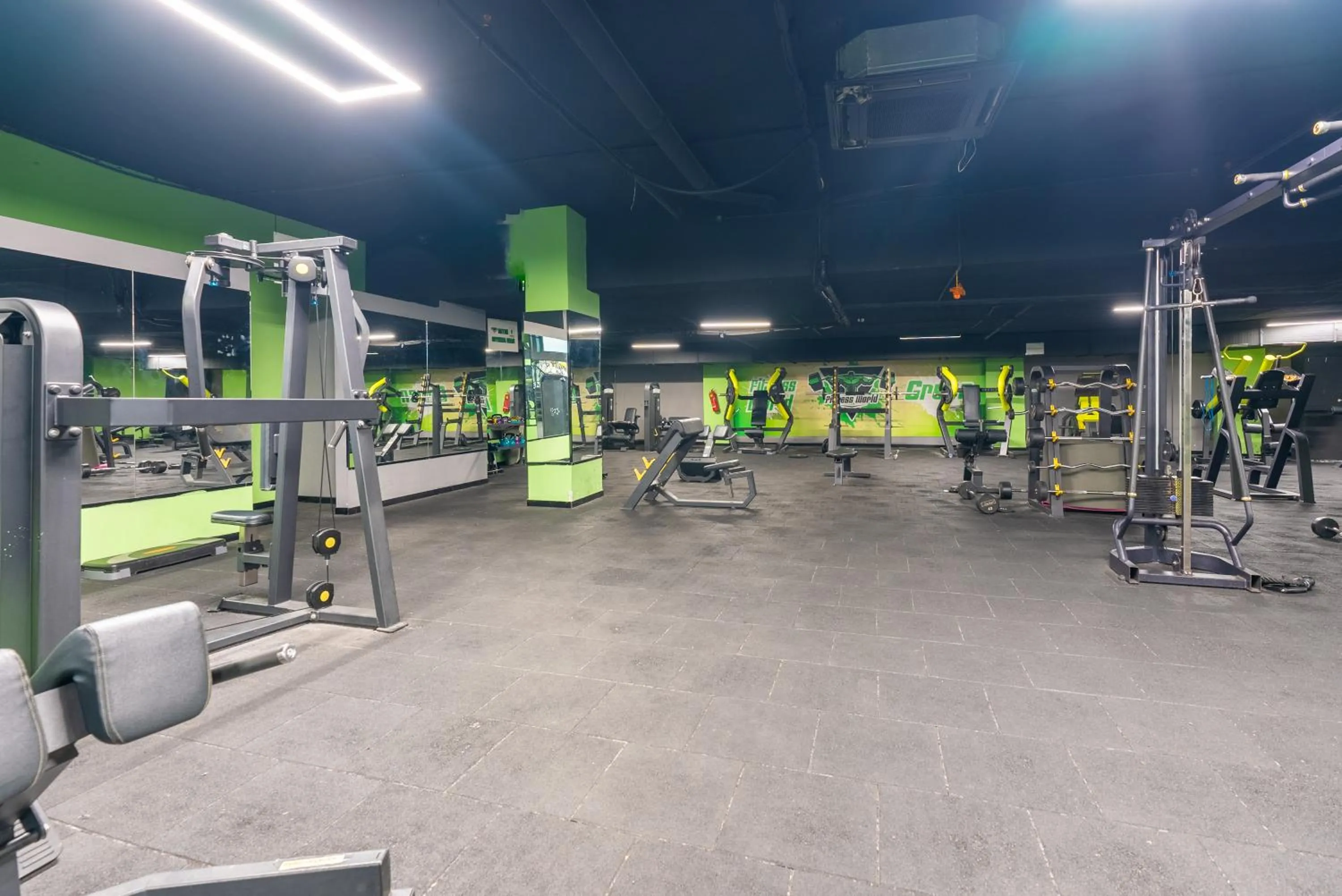 Fitness centre/facilities in Valens Hotel Downtown