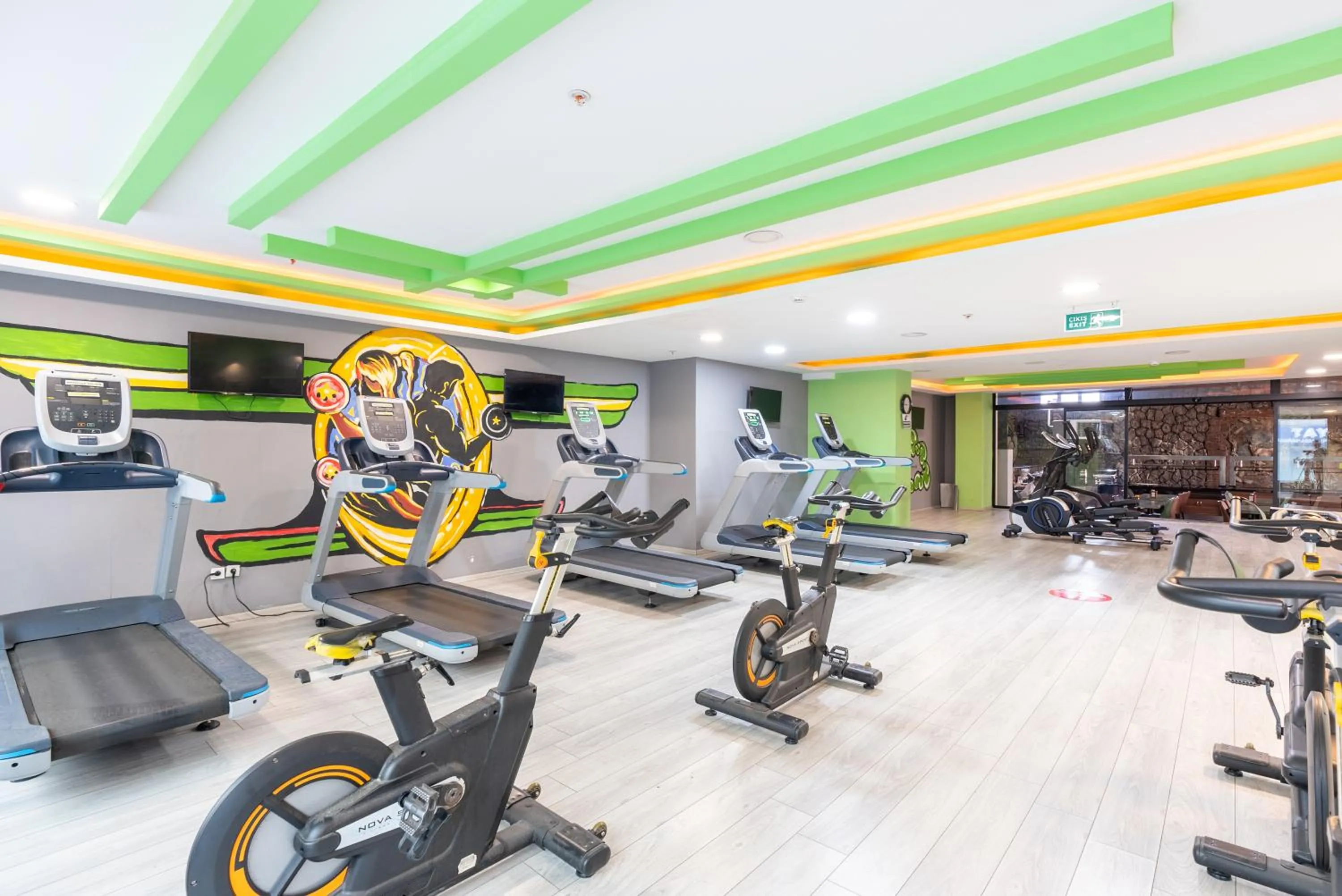 Fitness centre/facilities in Valens Hotel Downtown