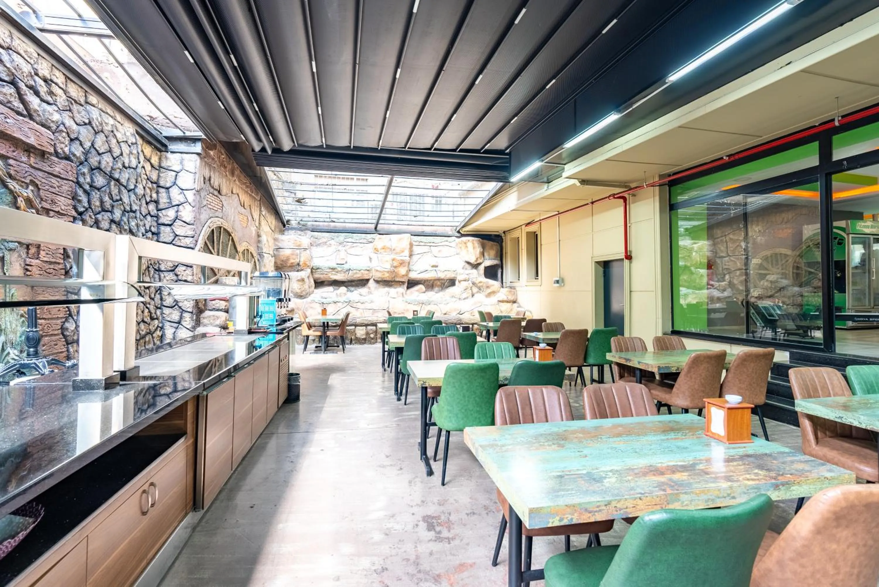 Patio in Valens Hotel Downtown