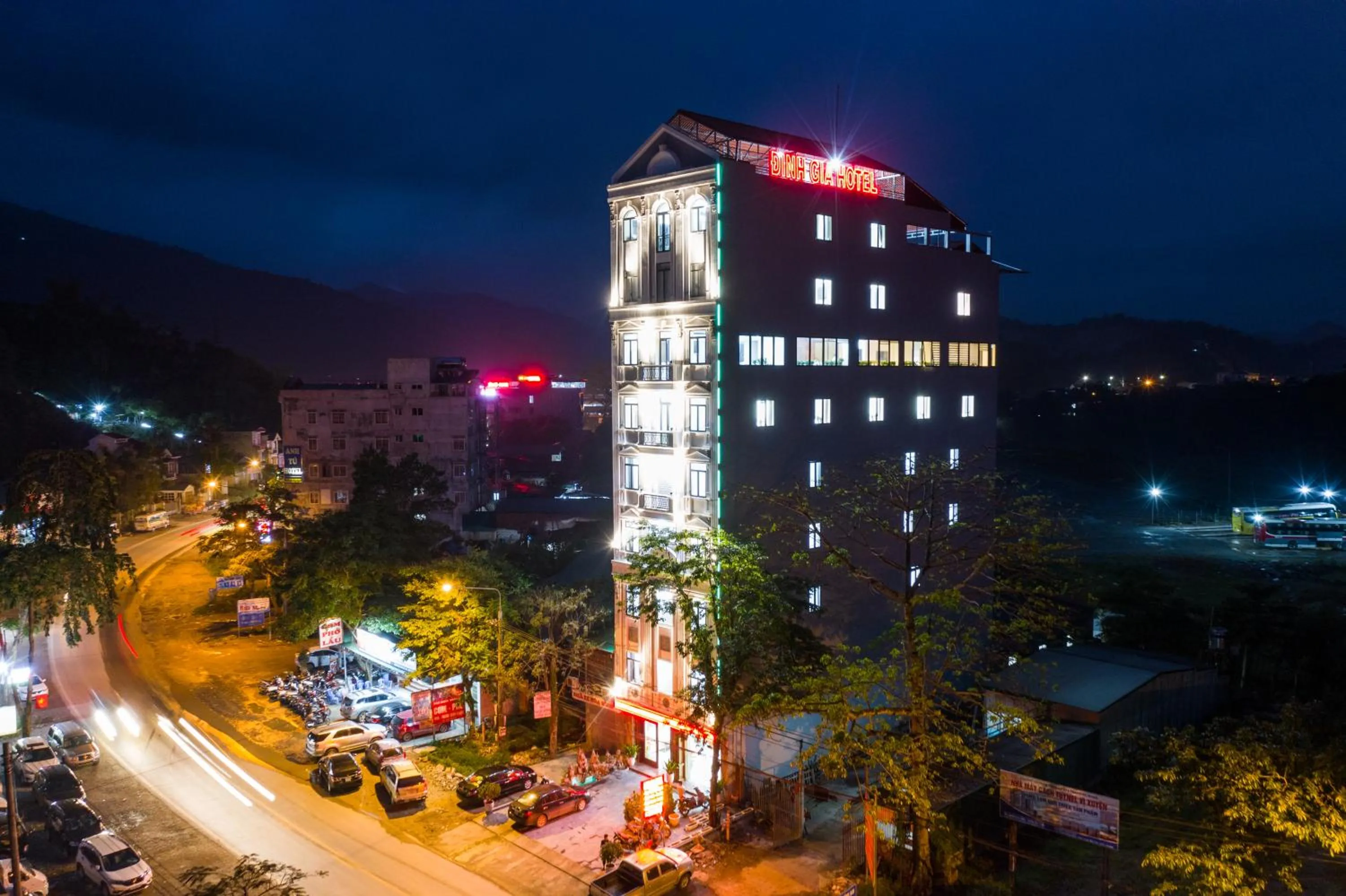 Property building in Đinh Gia Hotel