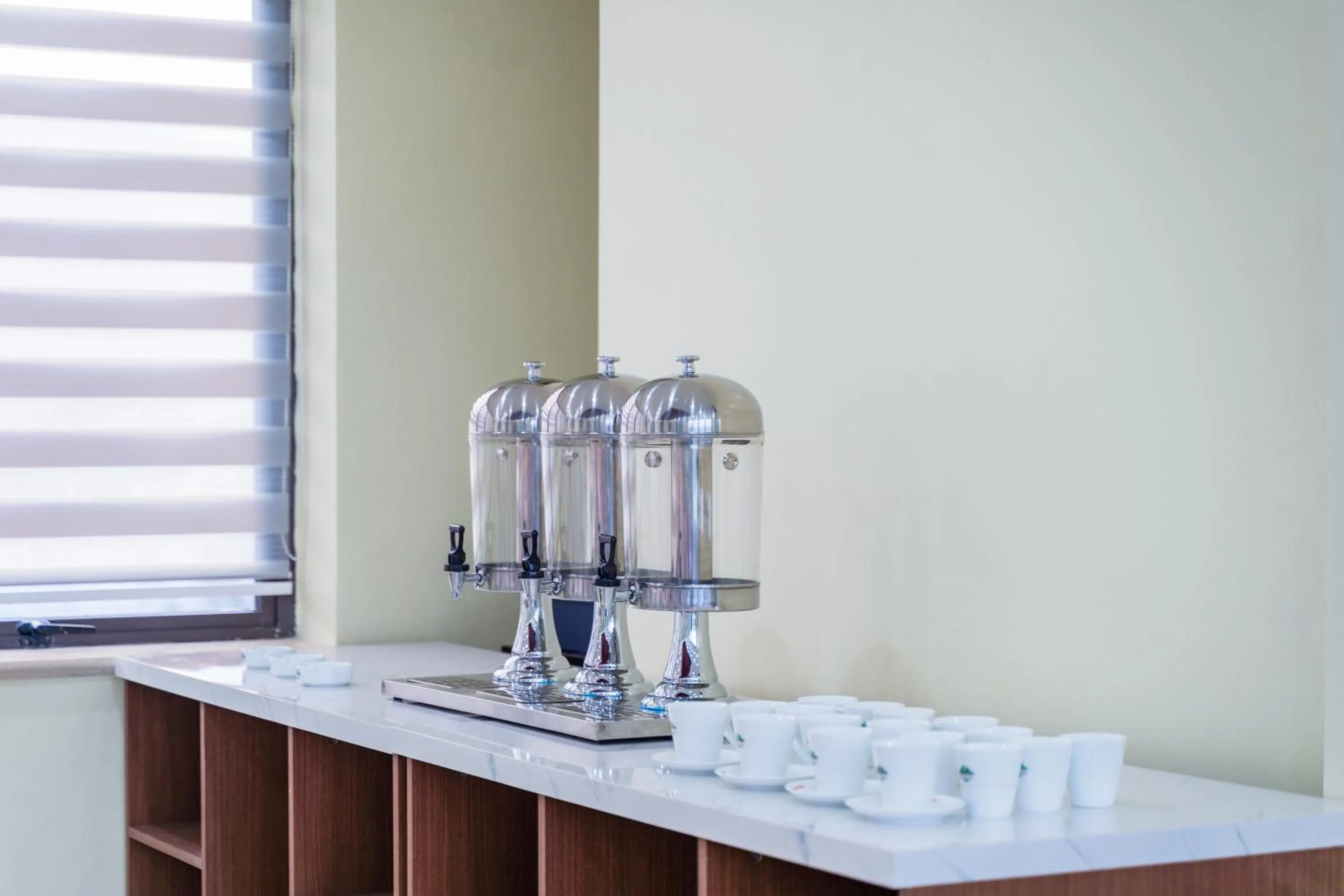 Coffee/tea facilities in Đinh Gia Hotel