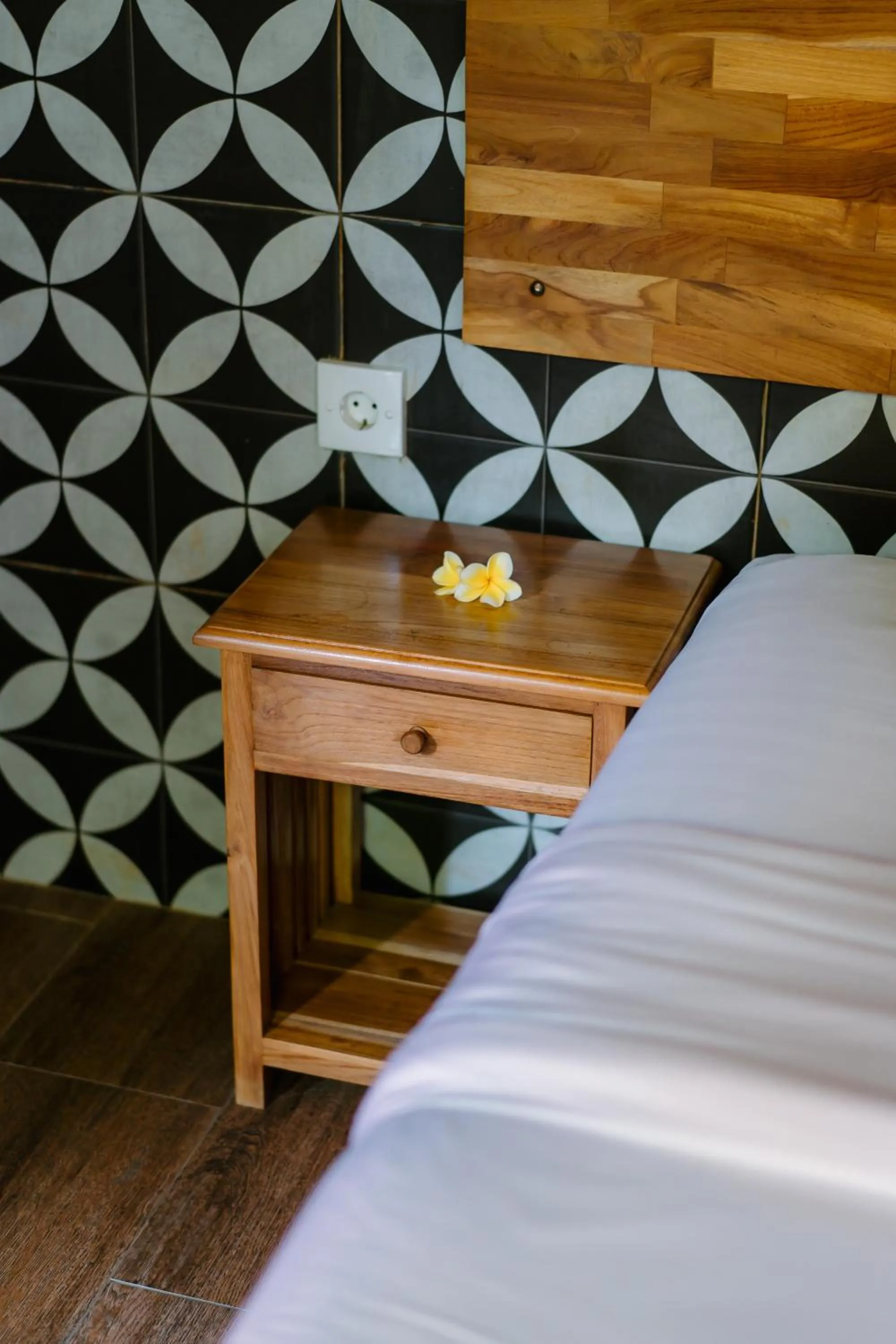 Bed in Dedeane Hotel & Yoga Retreat