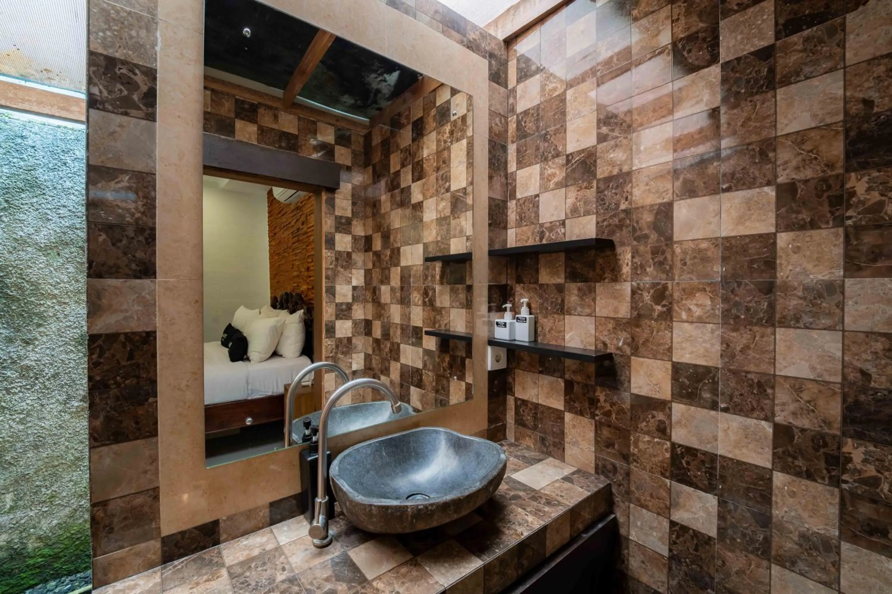 Dedeane Hotel & Yoga Retreat