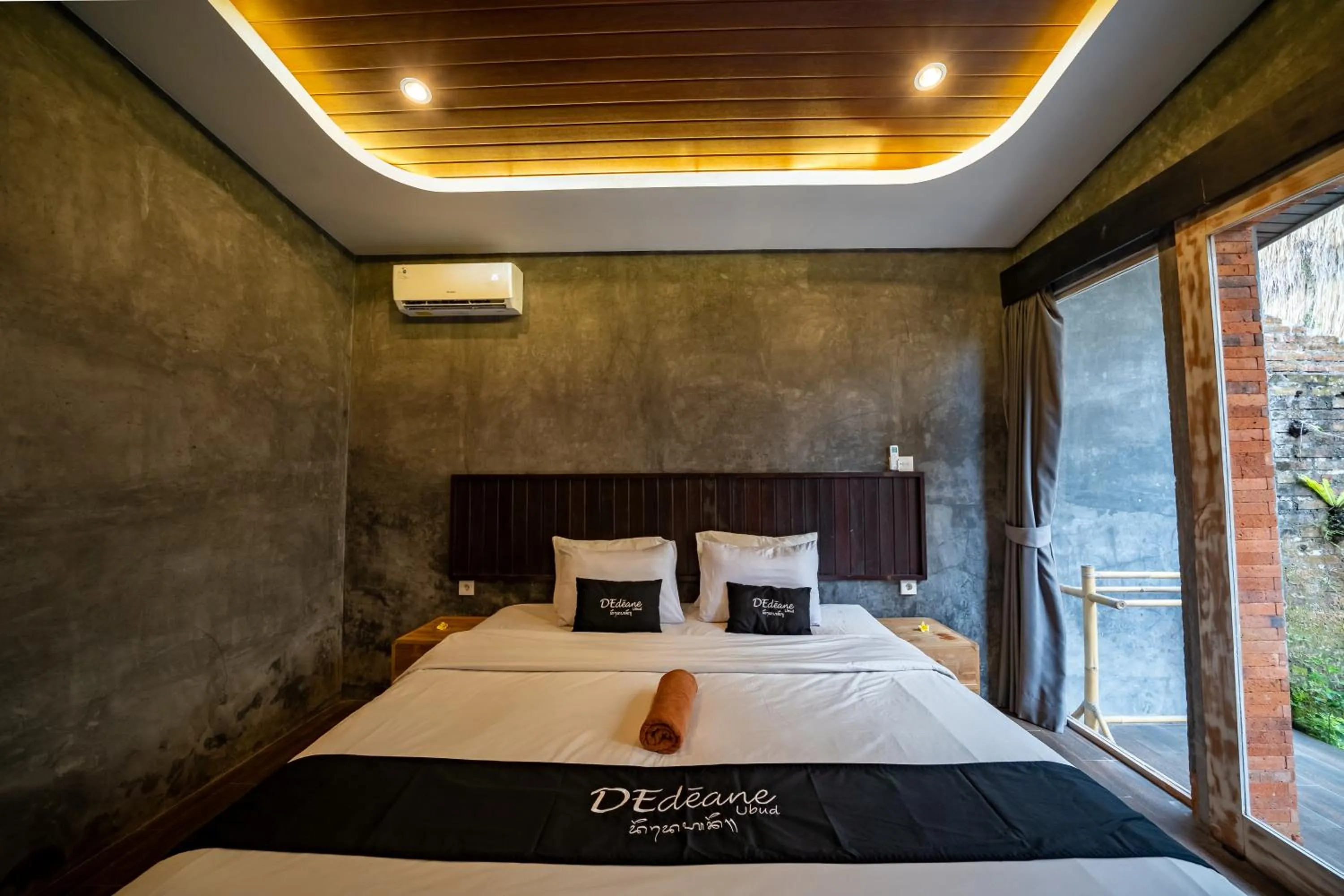 Bed in Dedeane Hotel & Yoga Retreat