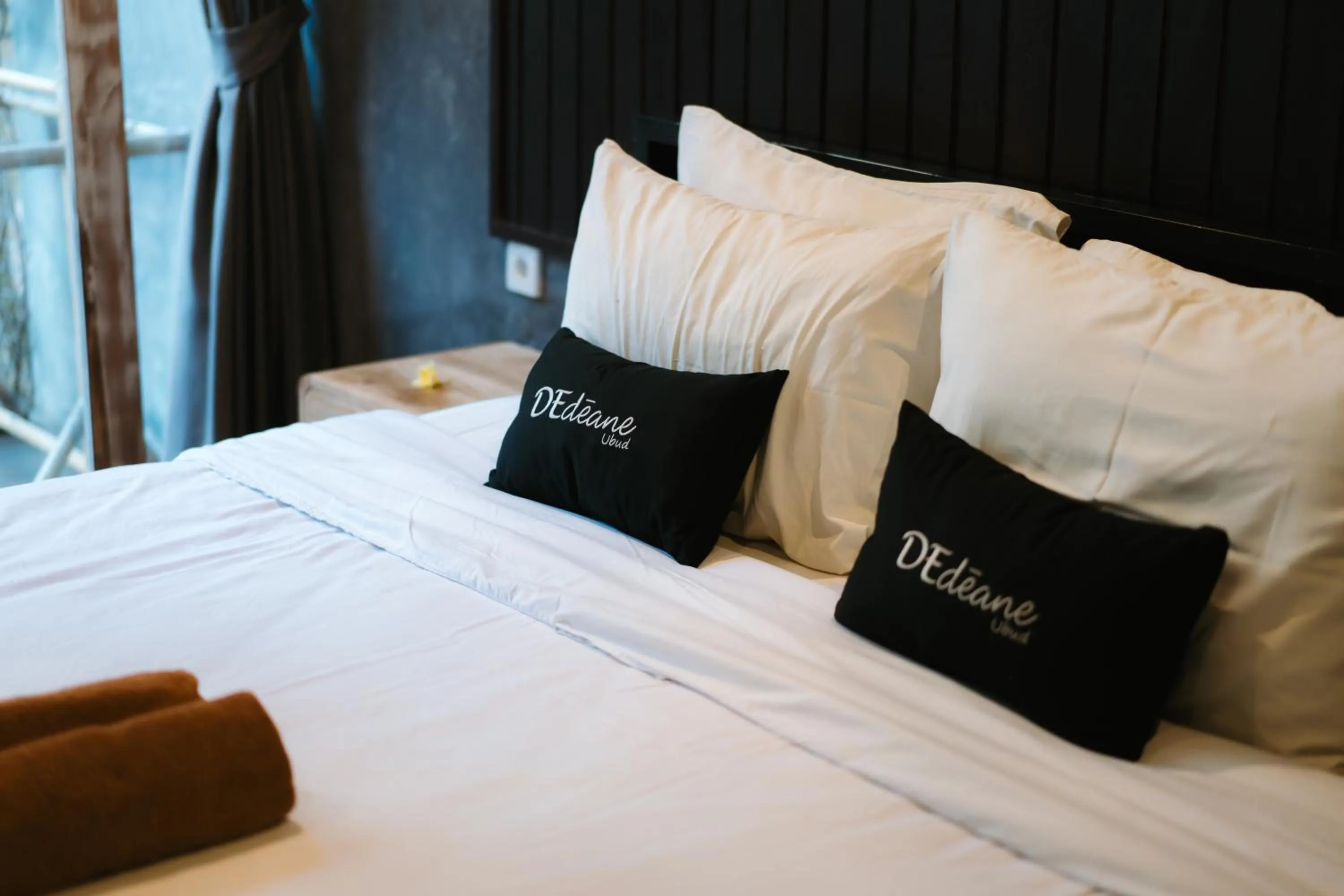 Bed in Dedeane Hotel & Yoga Retreat