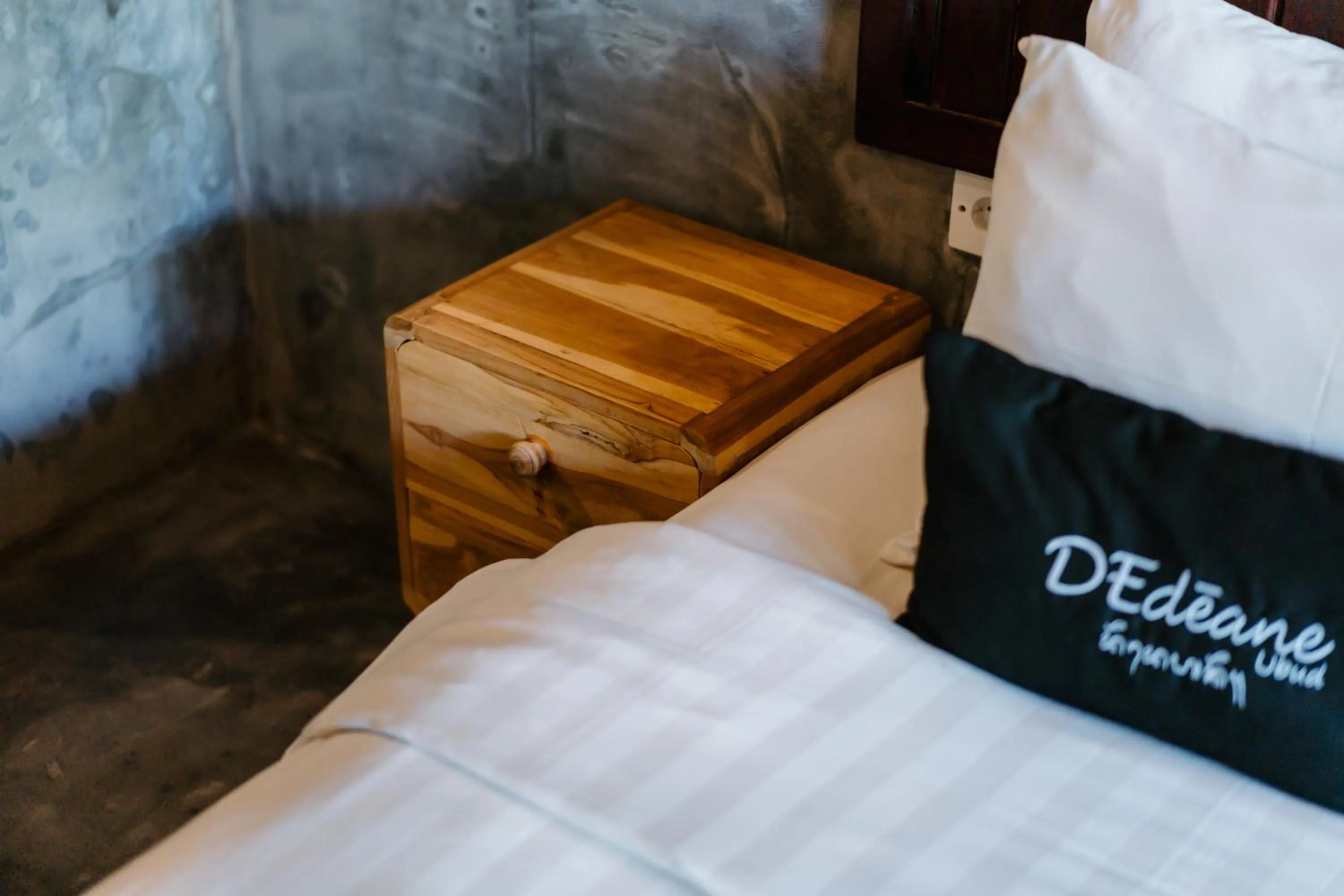 Bed in Dedeane Hotel & Yoga Retreat