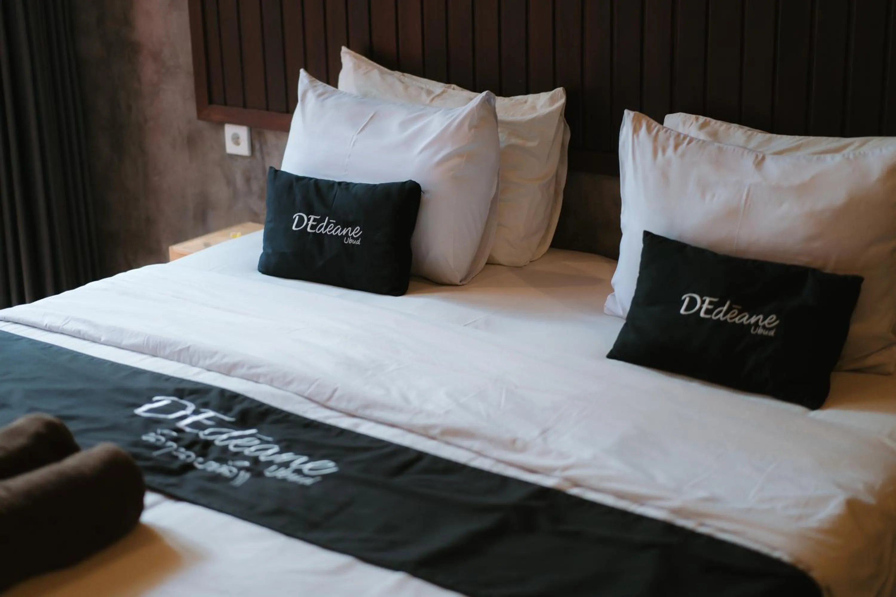 Bed in Dedeane Hotel & Yoga Retreat