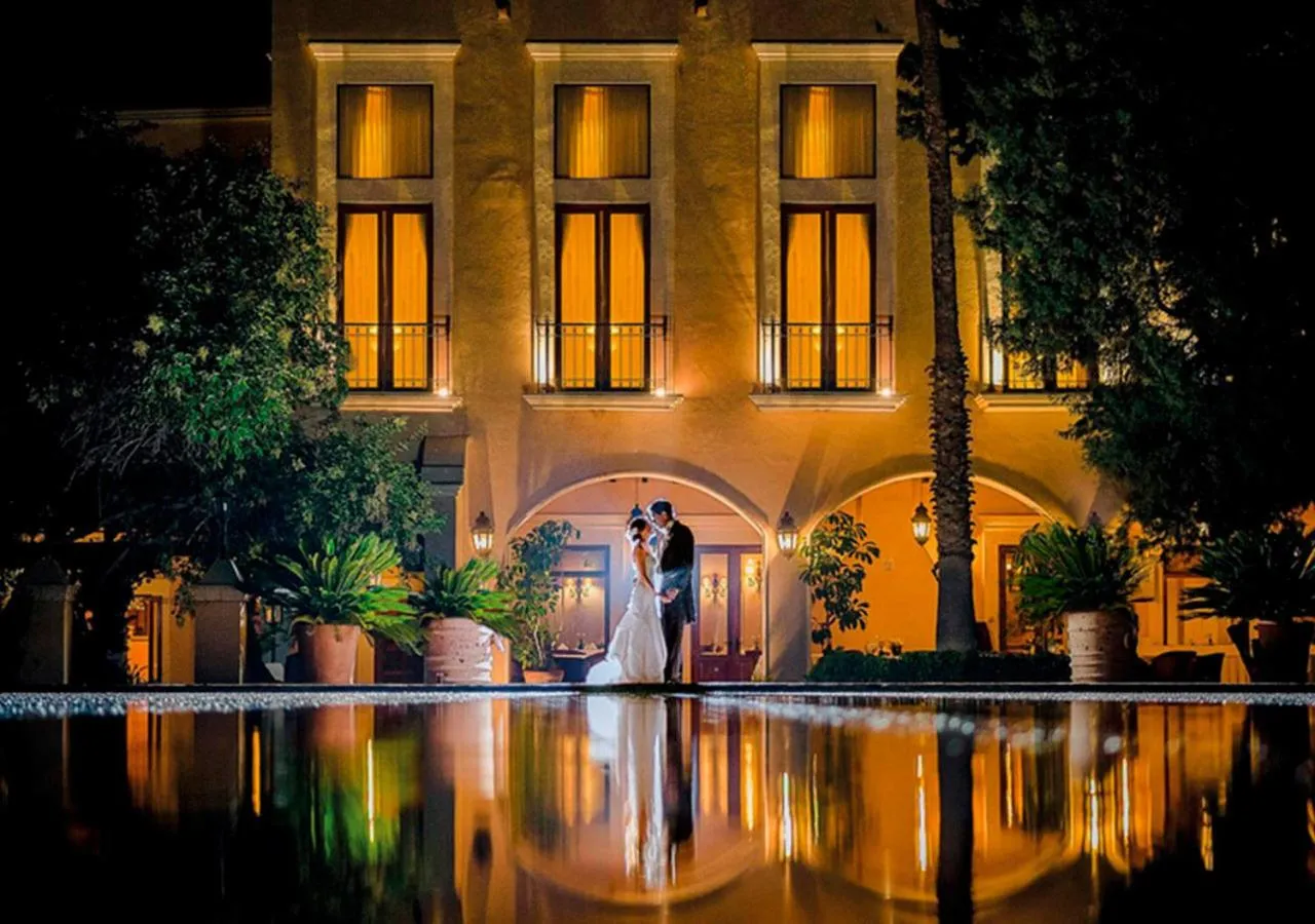 Property building in Villa Antigua