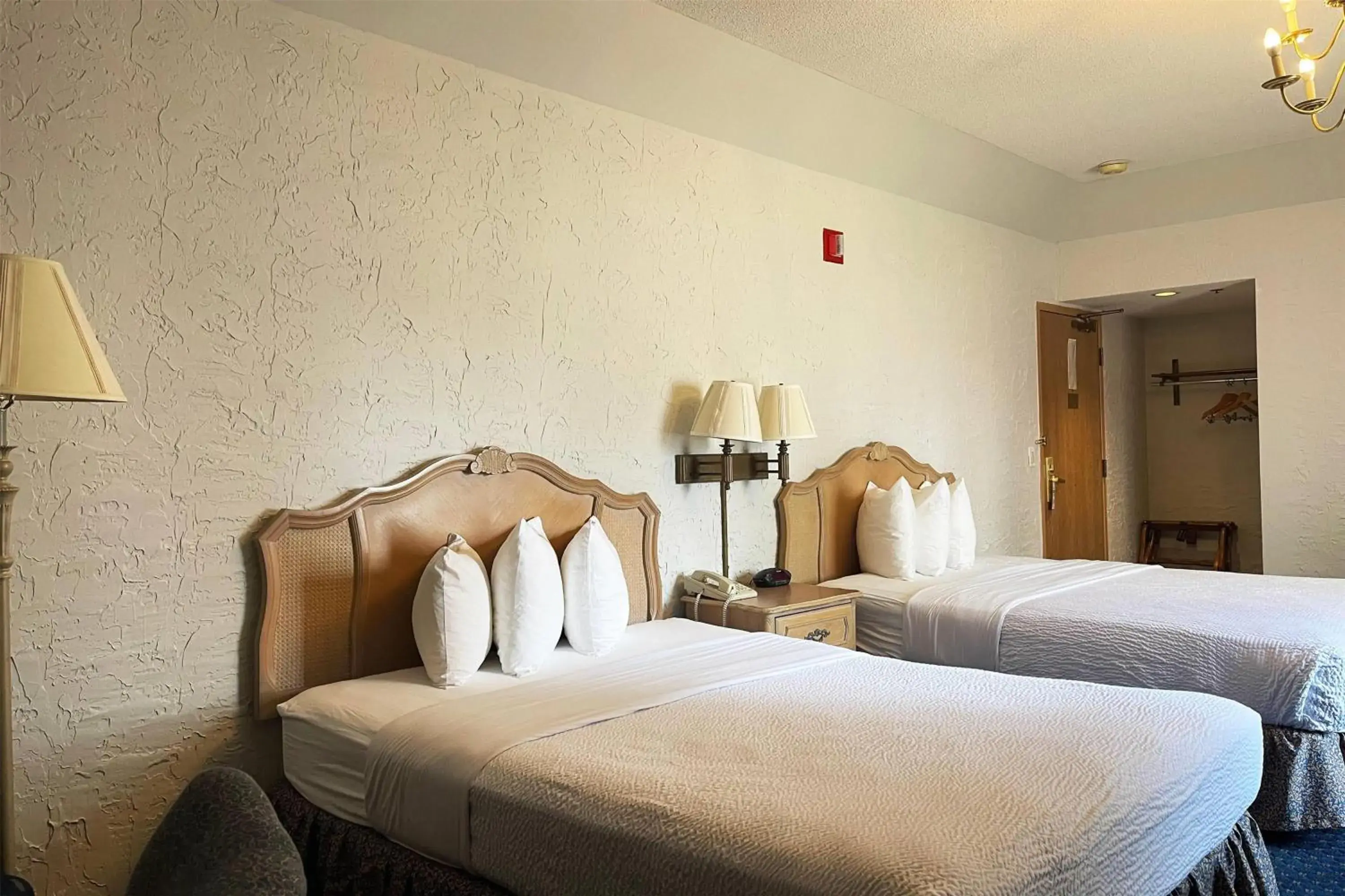 Photo of the whole room, Bed in Chateau Hotel and Conference Center Photo of the whole room, Bed in Chateau Hotel and Conference Center