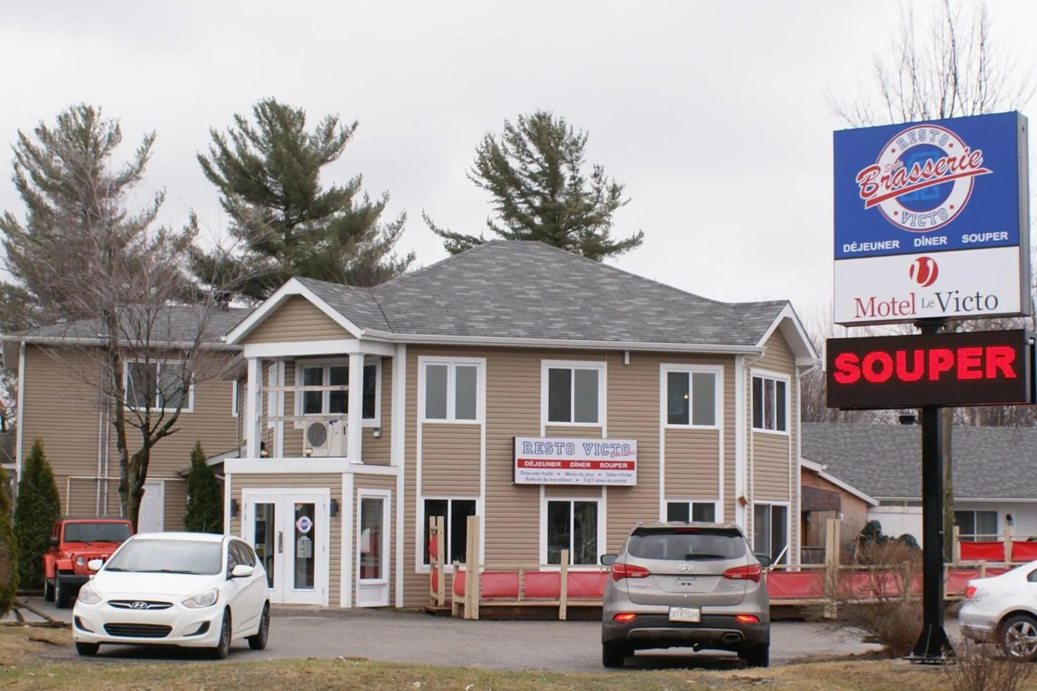 Street view in Motel Le Victo