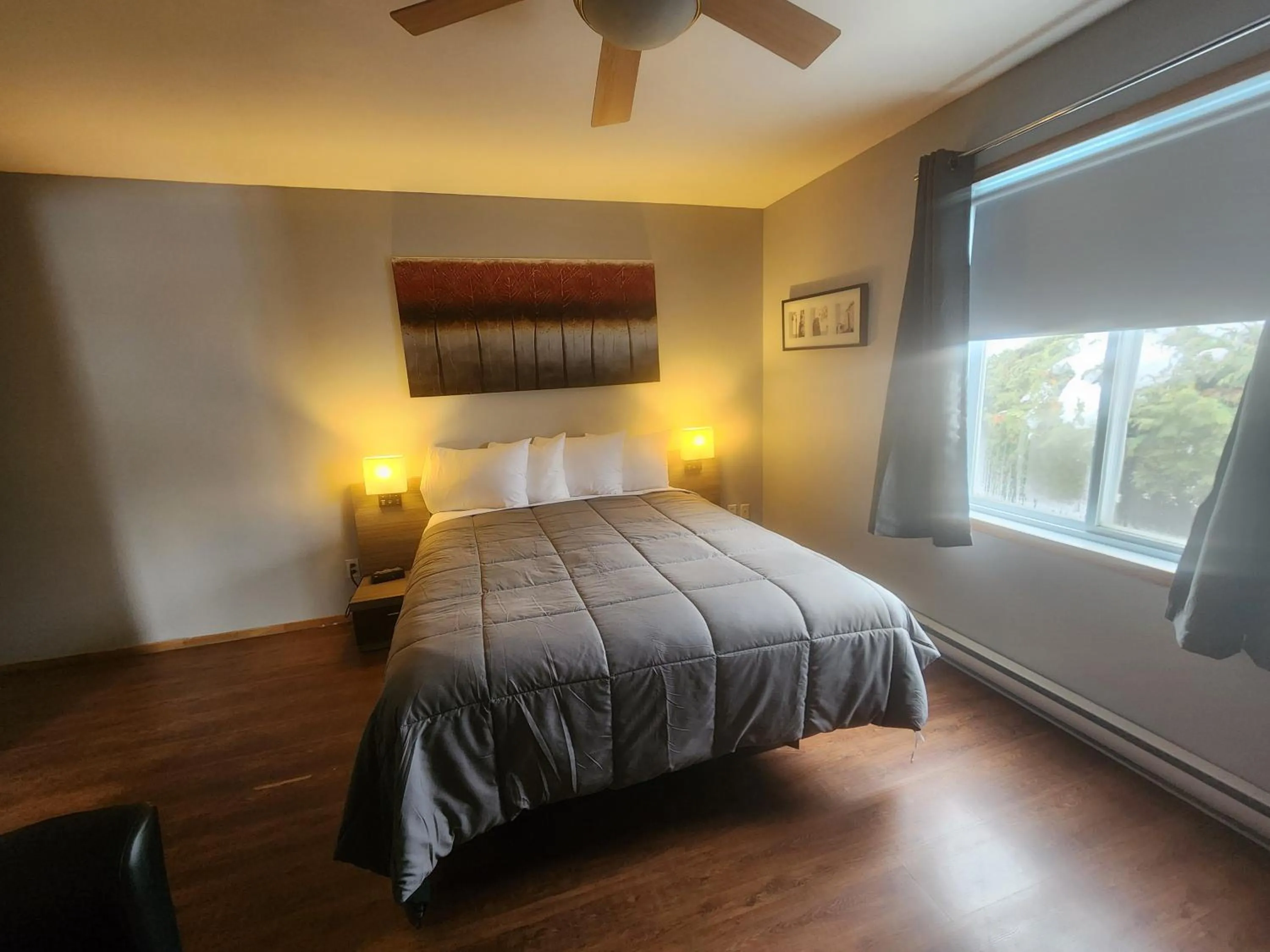 Bed in Motel Le Victo