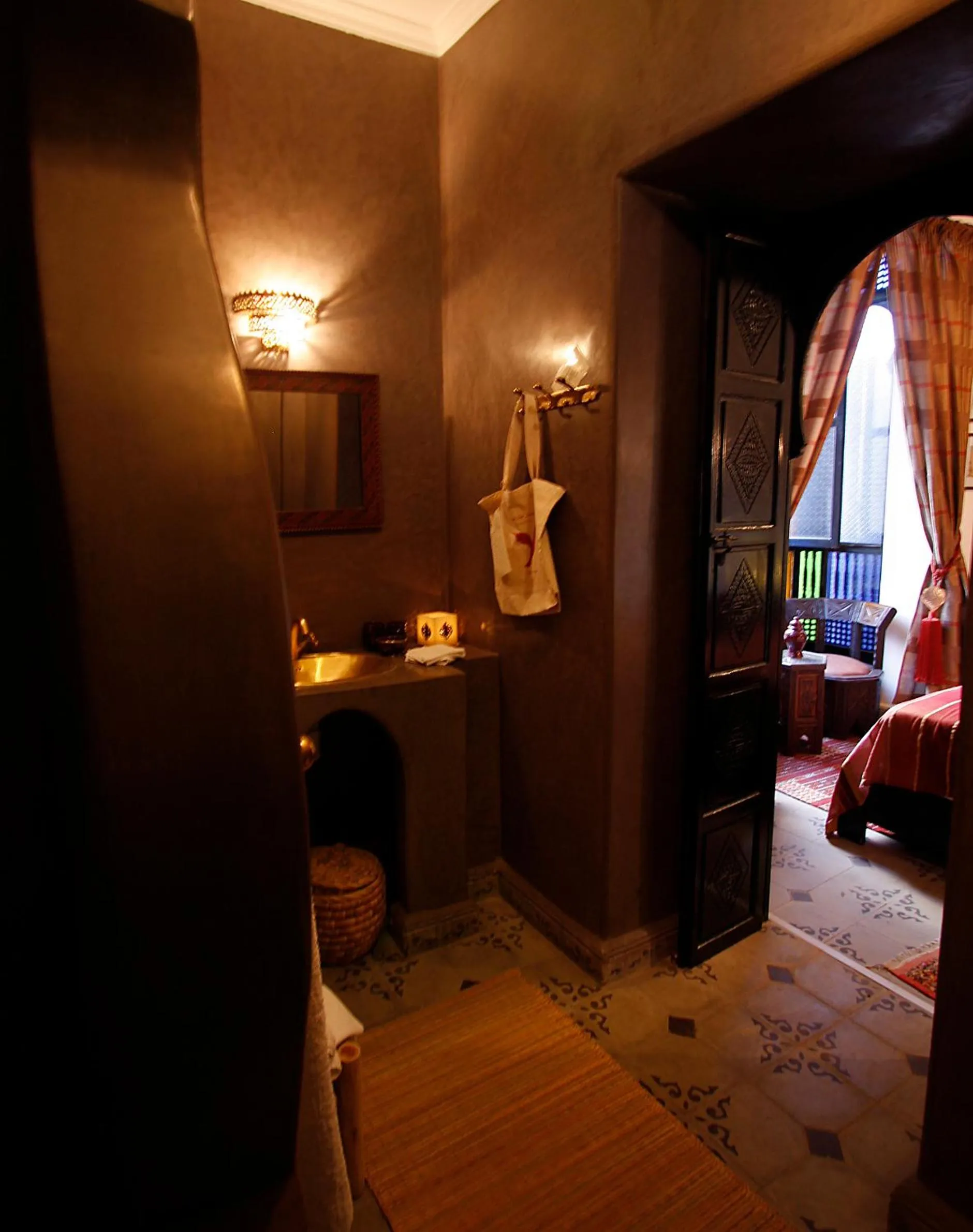 Bathroom in Riad Dar Zampa