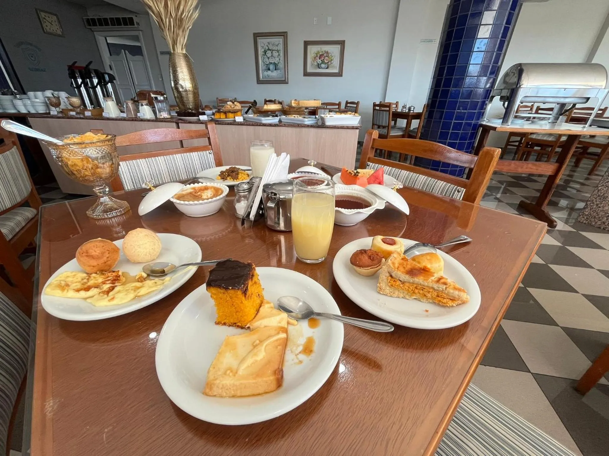 Restaurant/places to eat in Águas Palace Hotel