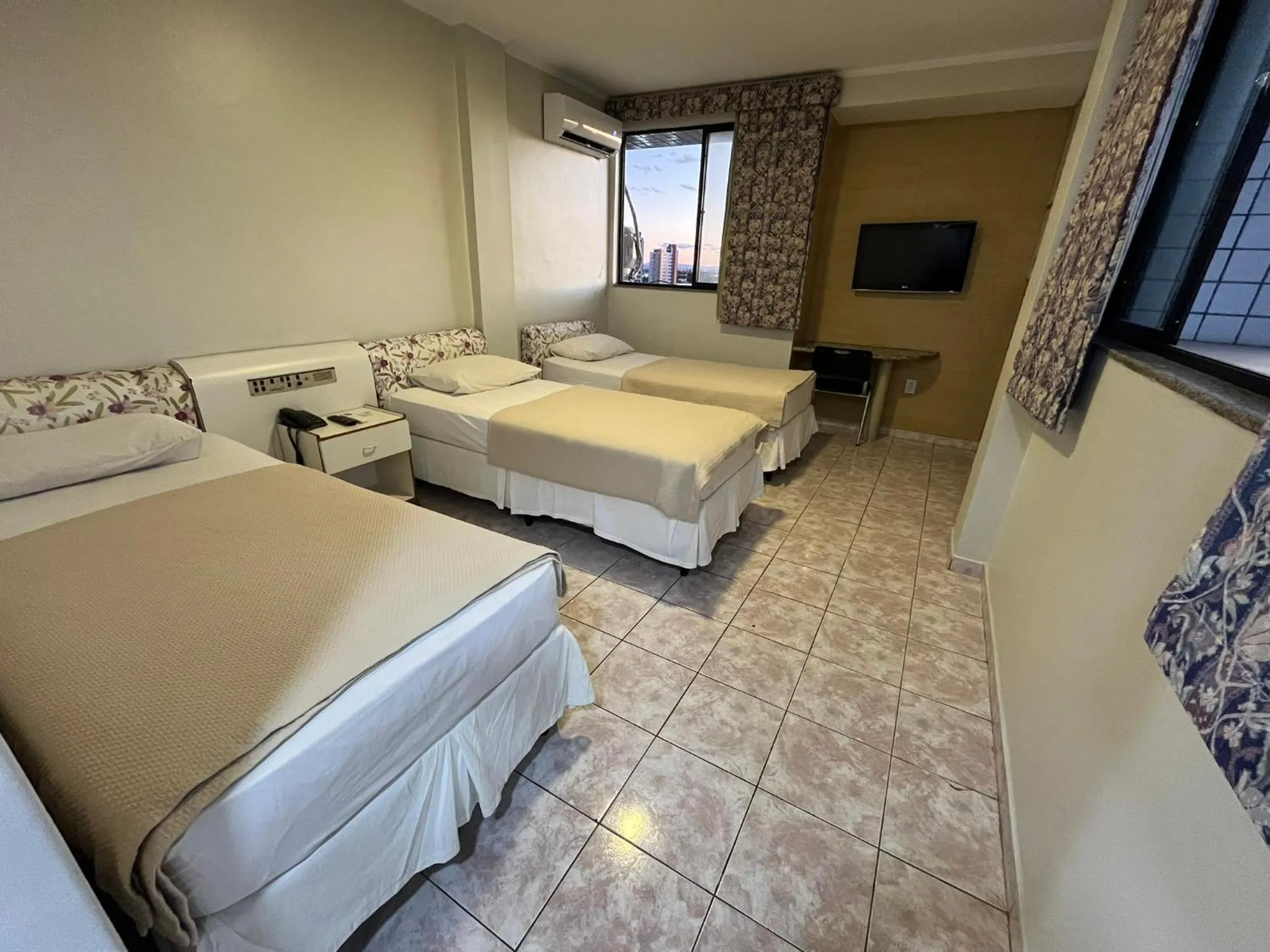 Photo of the whole room, Bed in Águas Palace Hotel