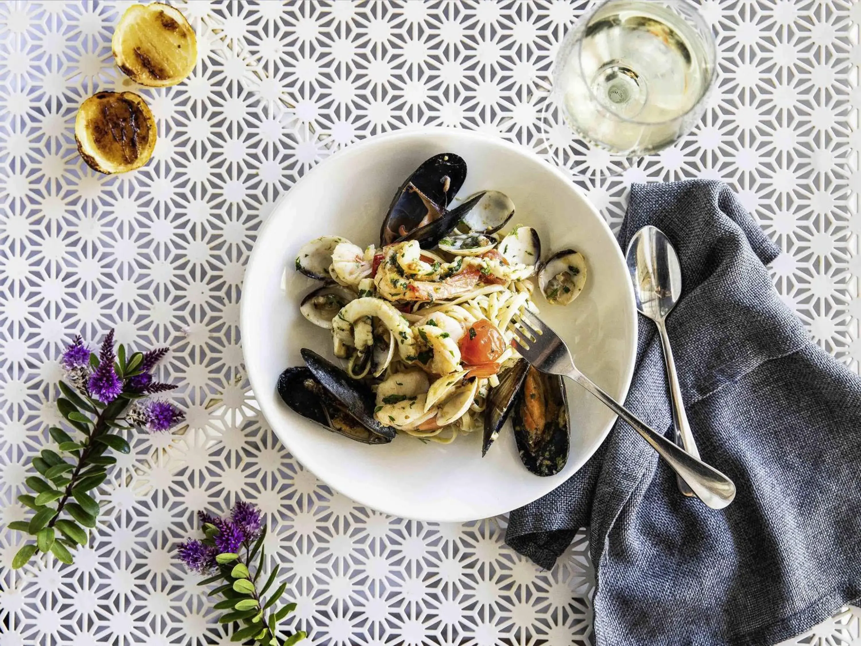 Restaurant/places to eat in Mercure Ballarat Hotel & Convention Centre Restaurant/places to eat in Mercure Ballarat Hotel & Convention Centre