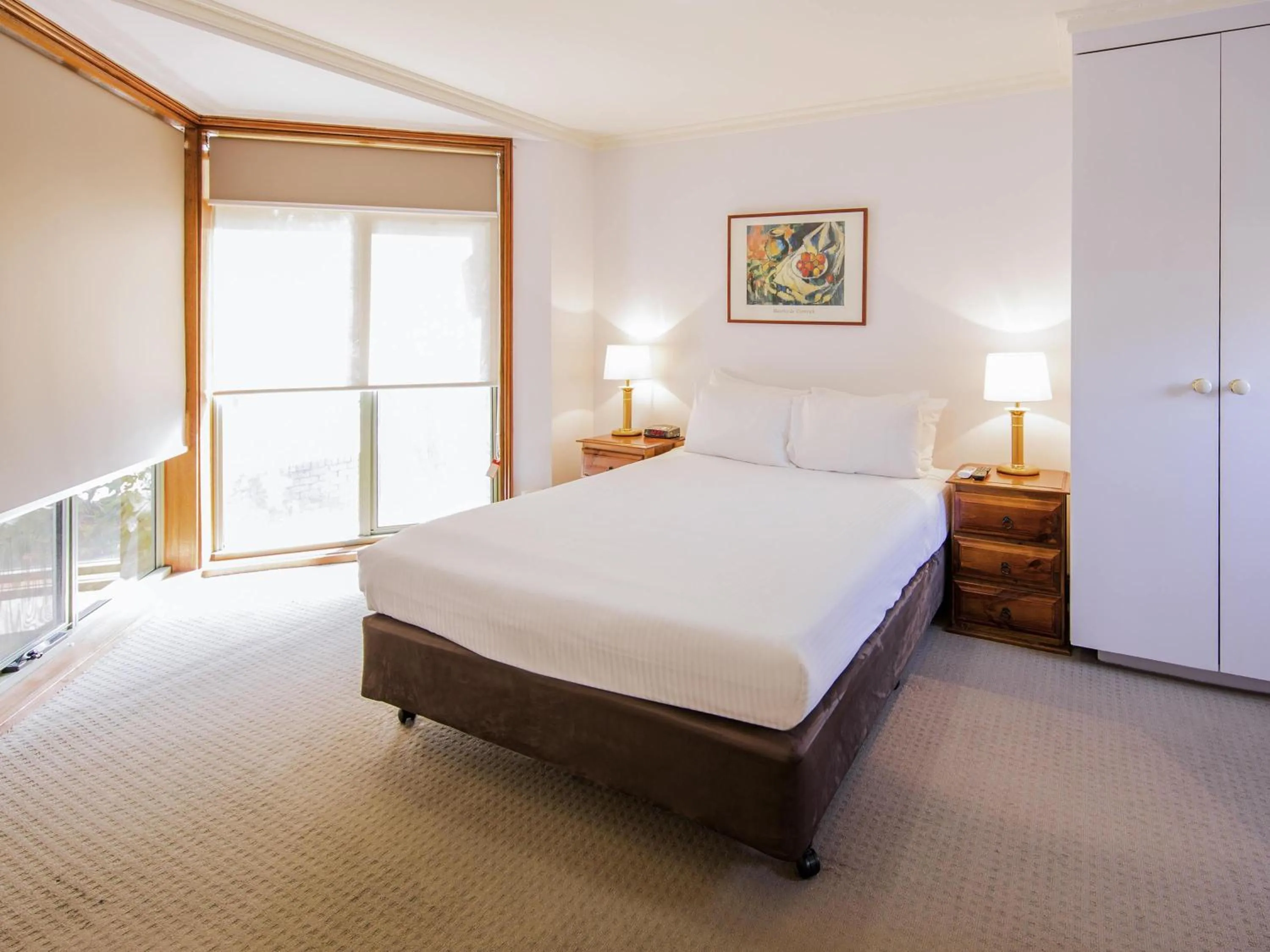 Bedroom, Bed in Mercure Ballarat Hotel & Convention Centre