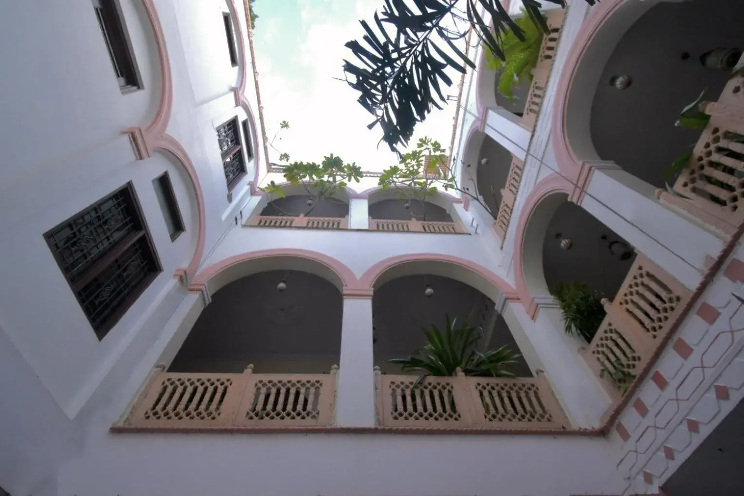 Property building in Kanhaia Haveli Property building in Kanhaia Haveli