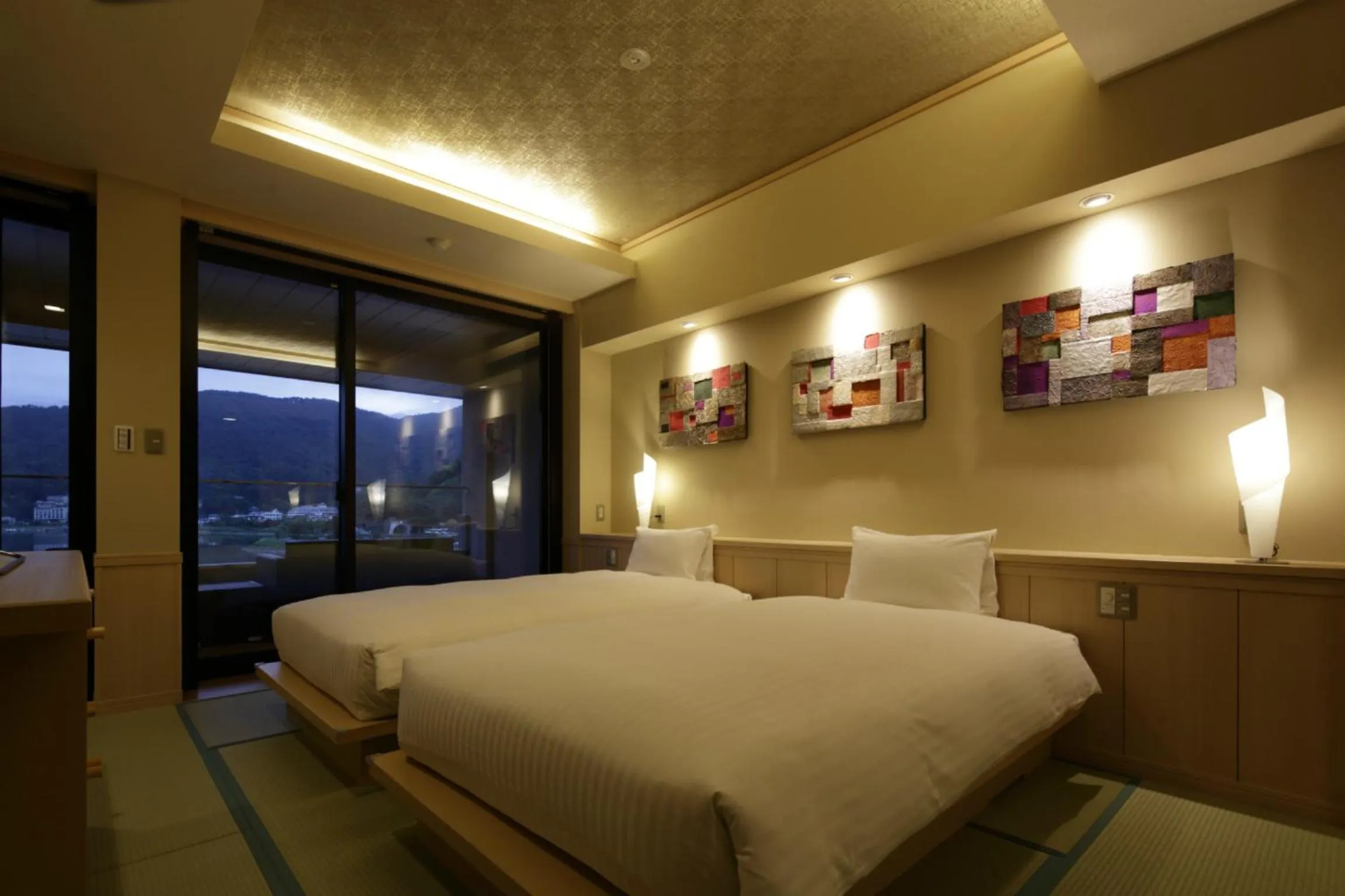 Photo of the whole room, Bed in Fujikawaguchiko Onsen Konanso