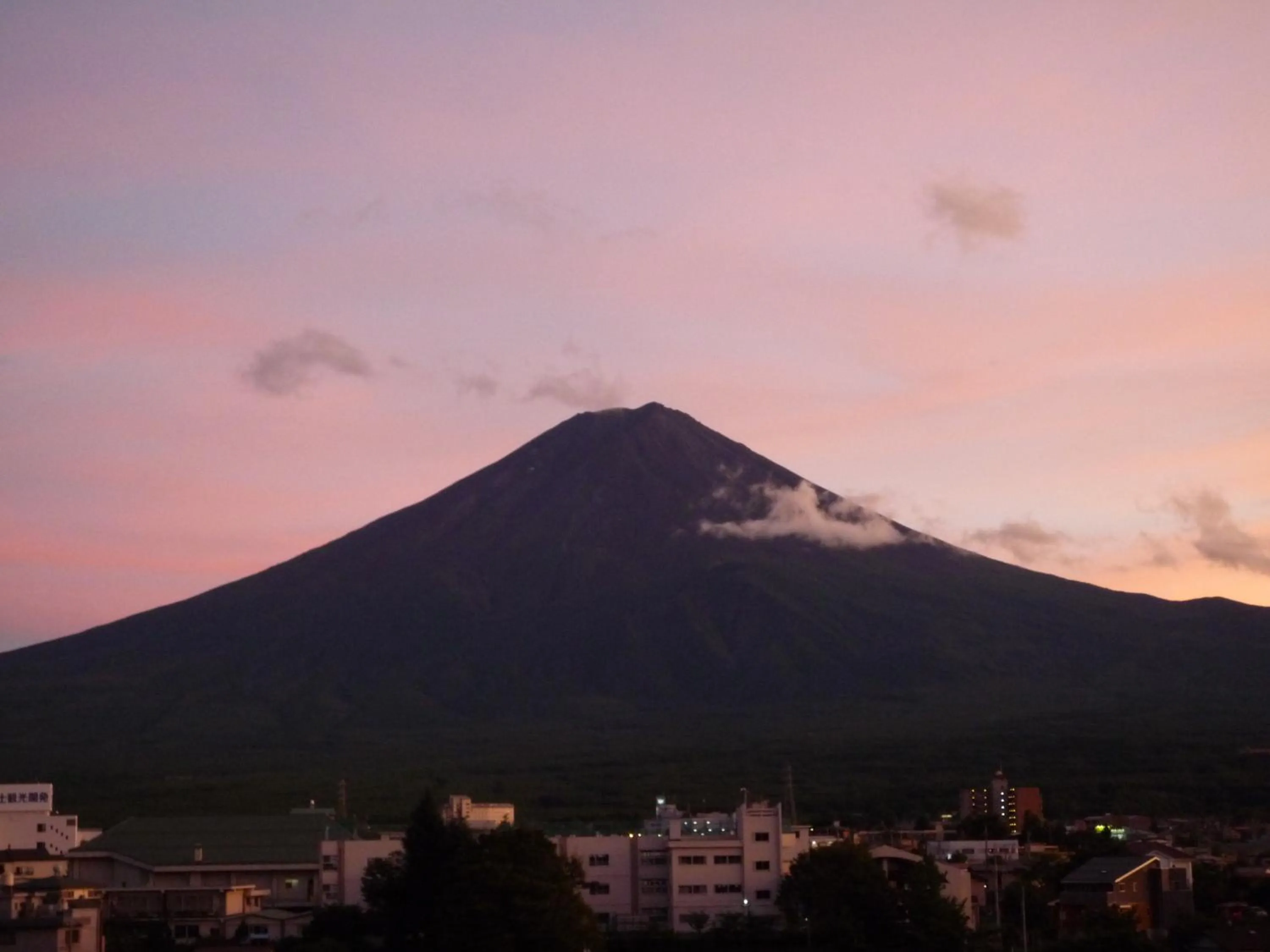Nearby landmark in Fujikawaguchiko Onsen Konanso