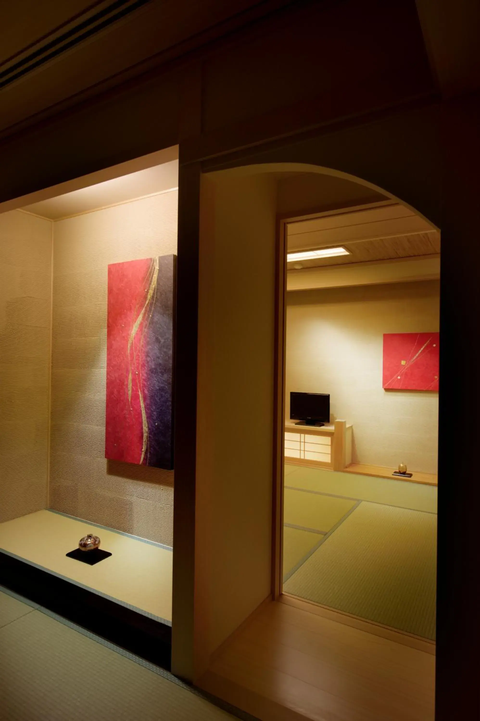 Decorative detail, Bed in Fujikawaguchiko Onsen Konanso Decorative detail, Bed in Fujikawaguchiko Onsen Konanso