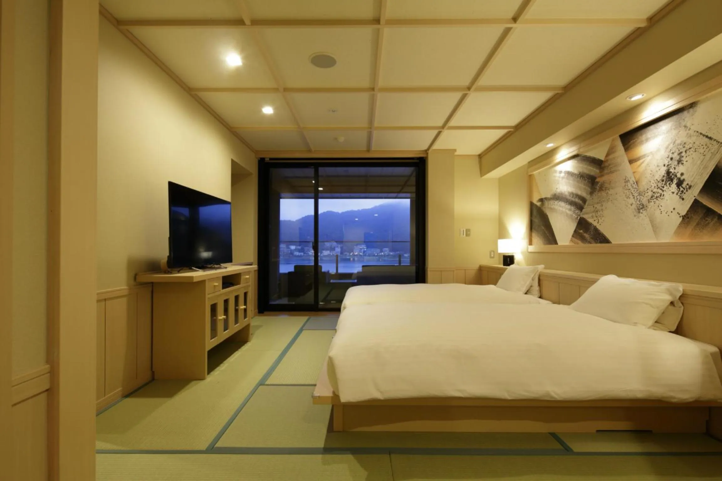 Photo of the whole room, Bed in Fujikawaguchiko Onsen Konanso