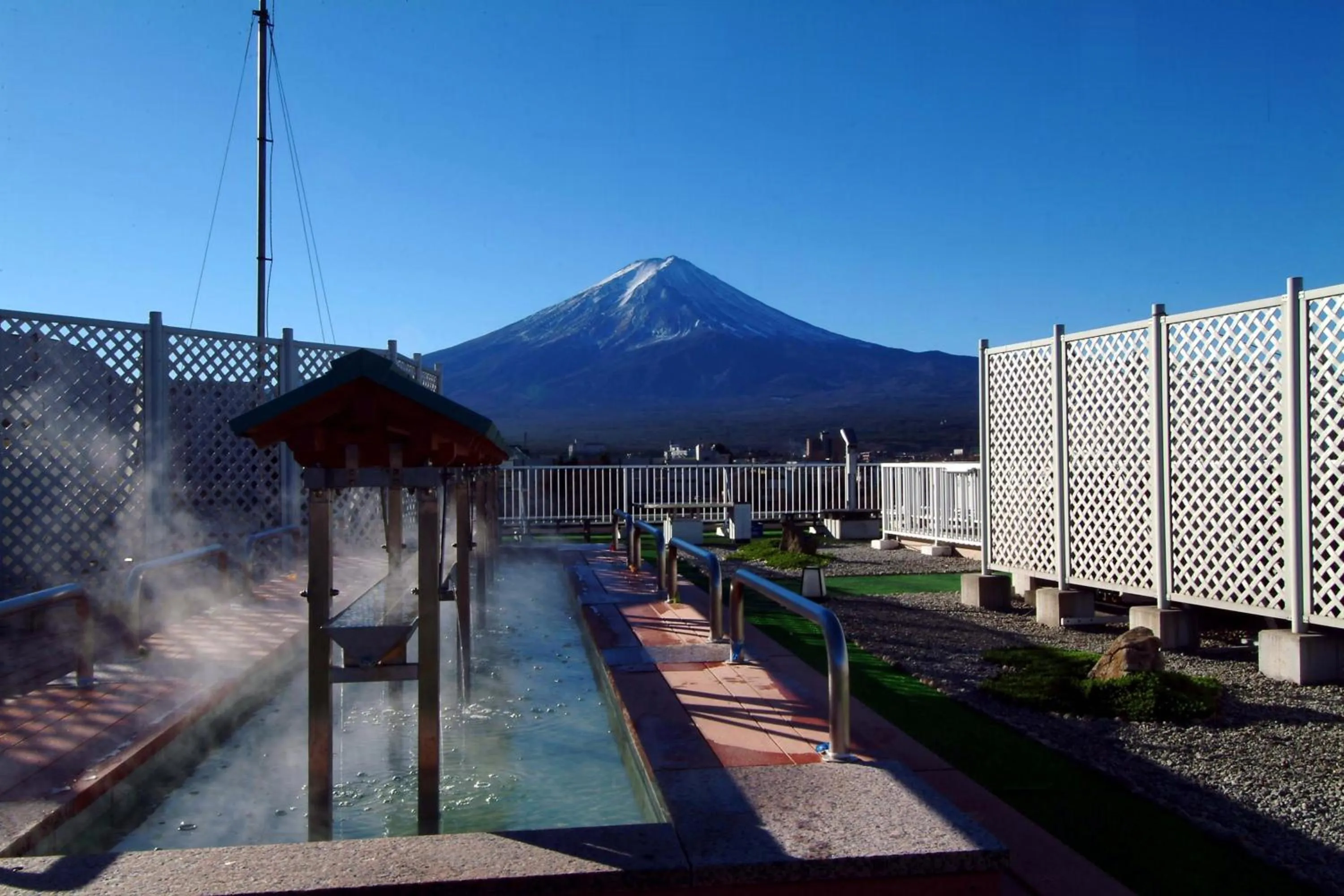 Hot Spring Bath in Fujikawaguchiko Onsen Konanso