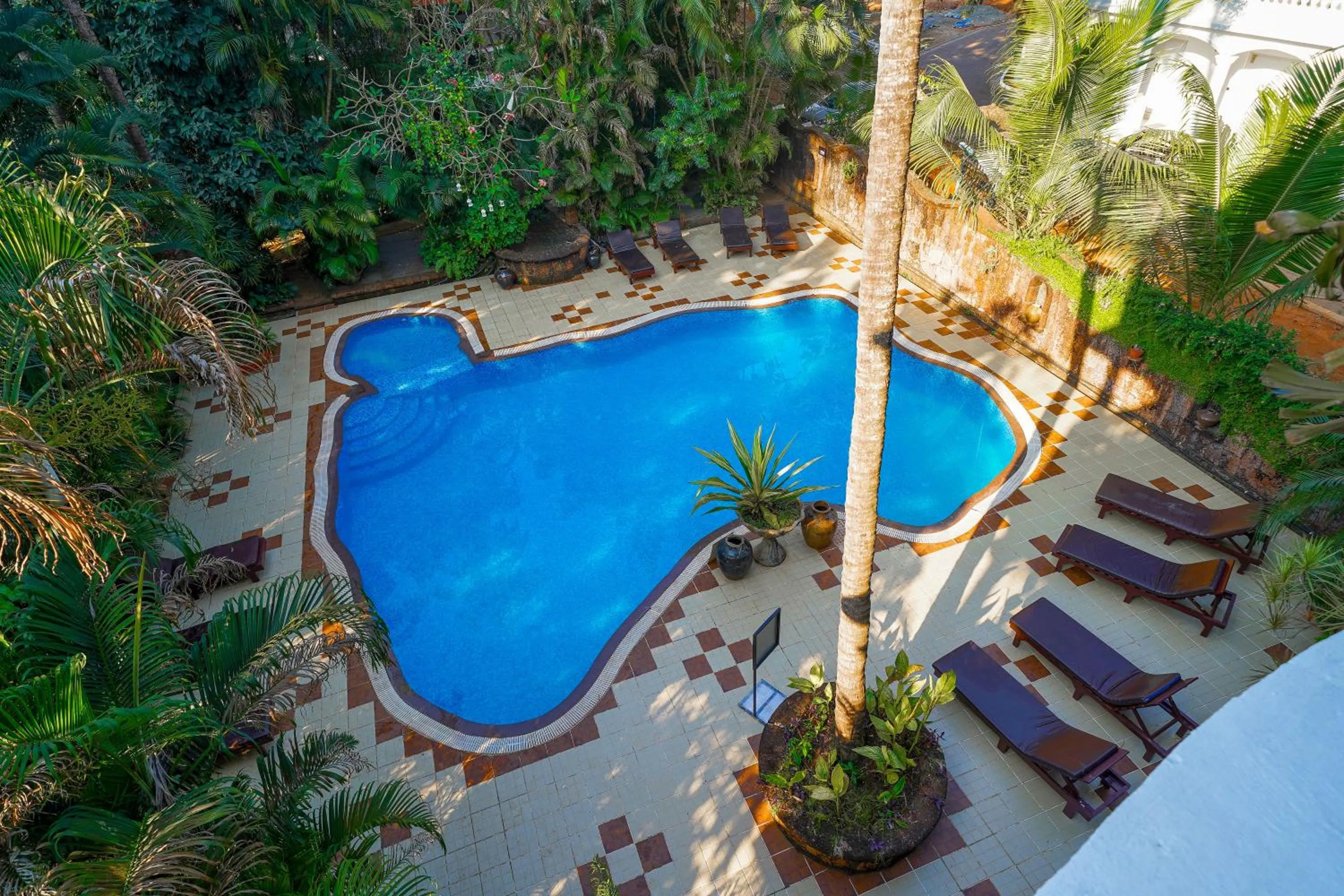 Seating area in Olive Hotel Alidia Beach Resort by Embassy Group