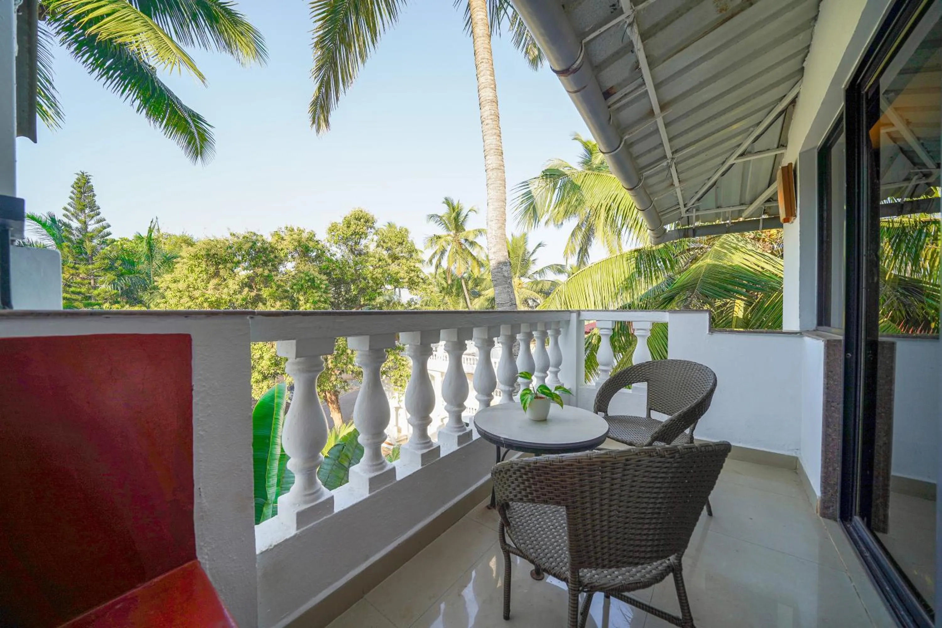 Balcony/Terrace in Olive Hotel Alidia Beach Resort by Embassy Group