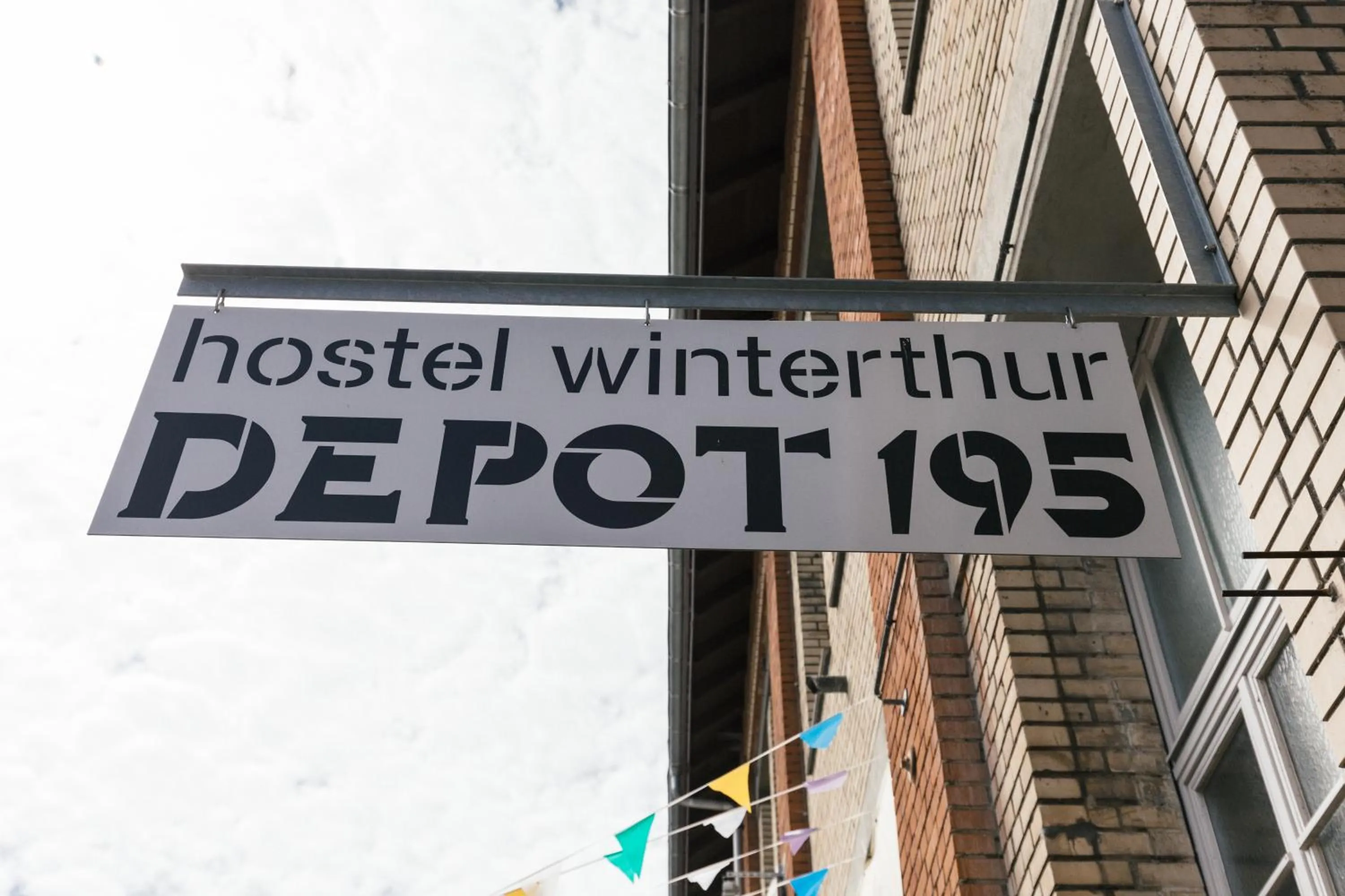 Facade/entrance in Depot 195 - Hostel Winterthur