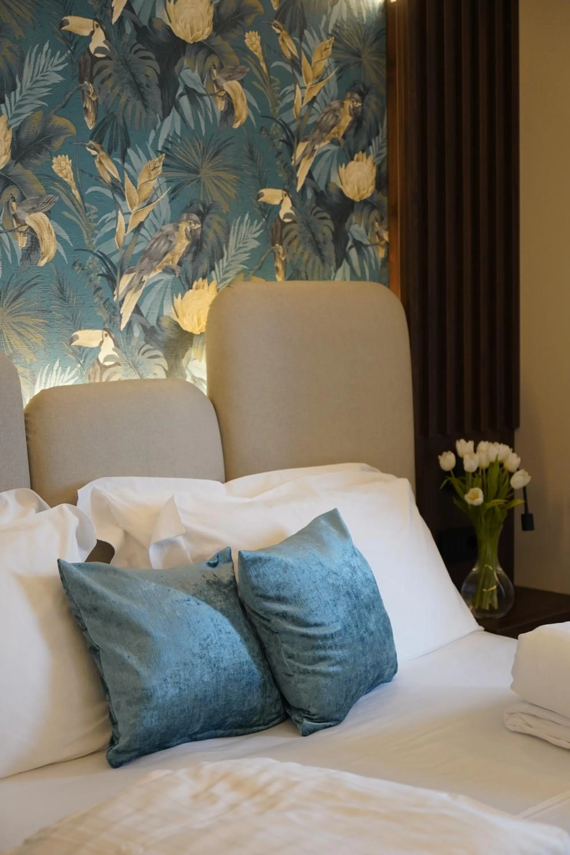 Pool view, Bed in Albergo Ristorante Papa