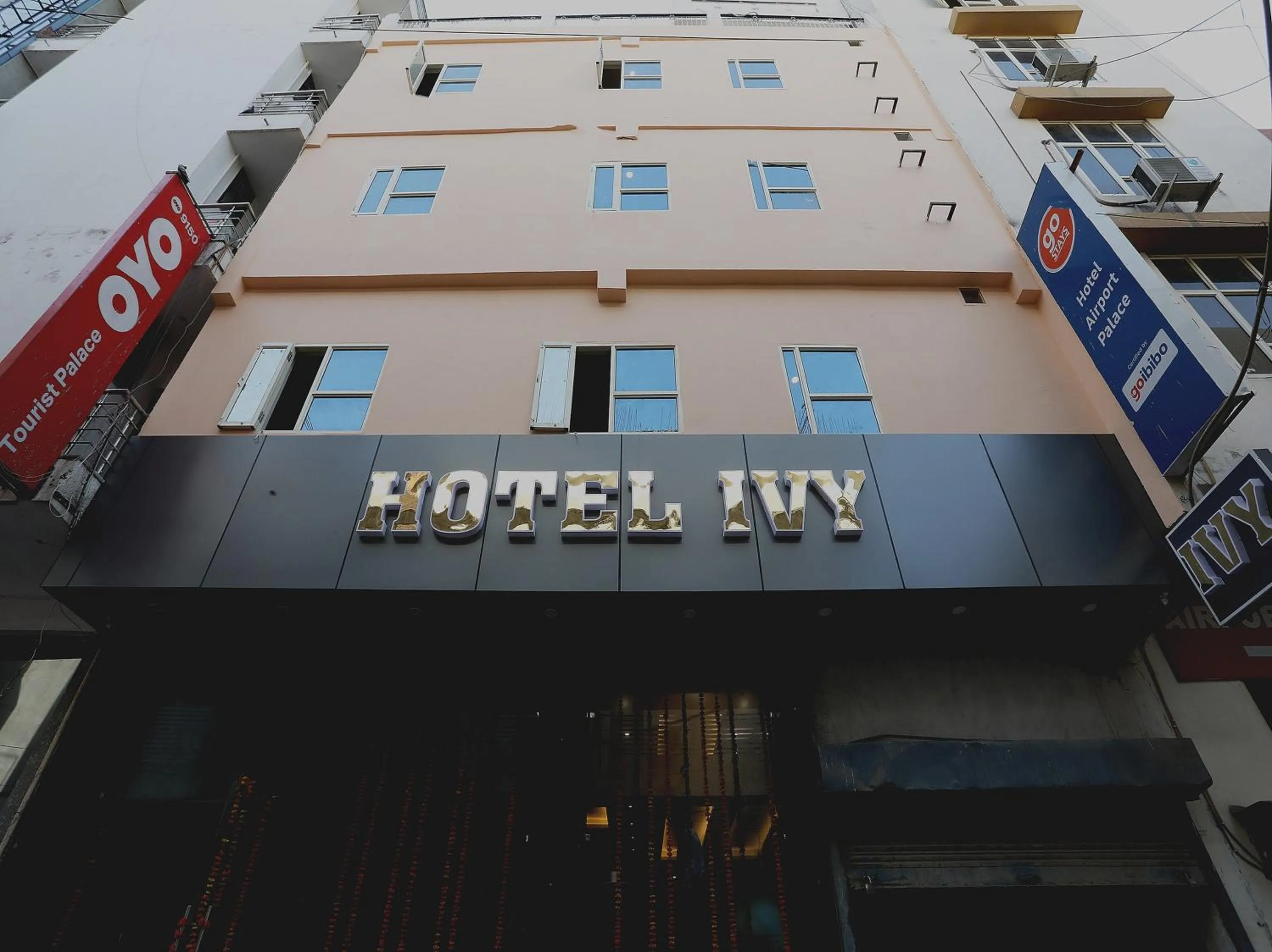 Facade/entrance in Hotel Ivy