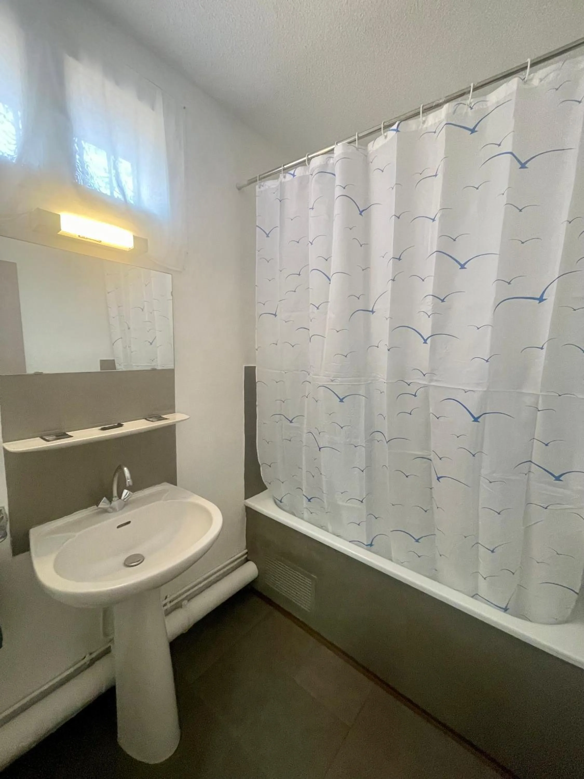 Bathroom in Hotel Alexander