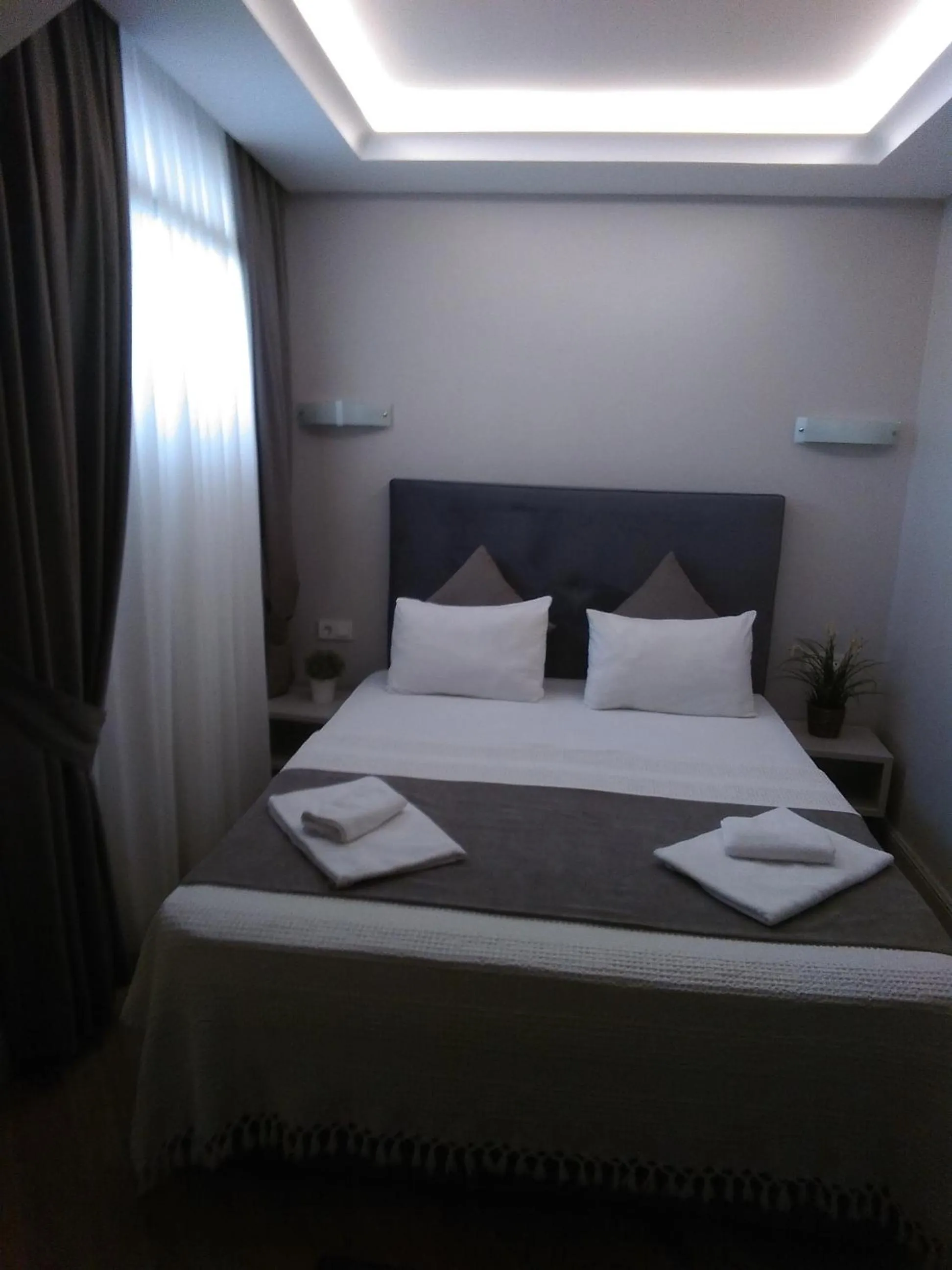 Bed in KONAK BELLA 3