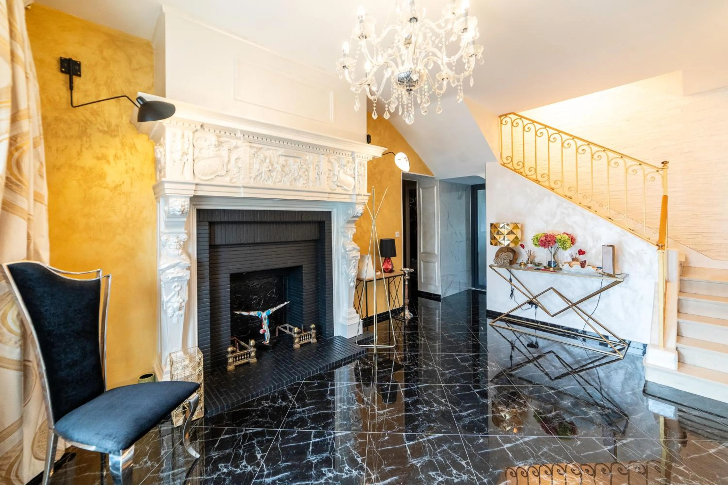 Facade/entrance in Les Étoiles