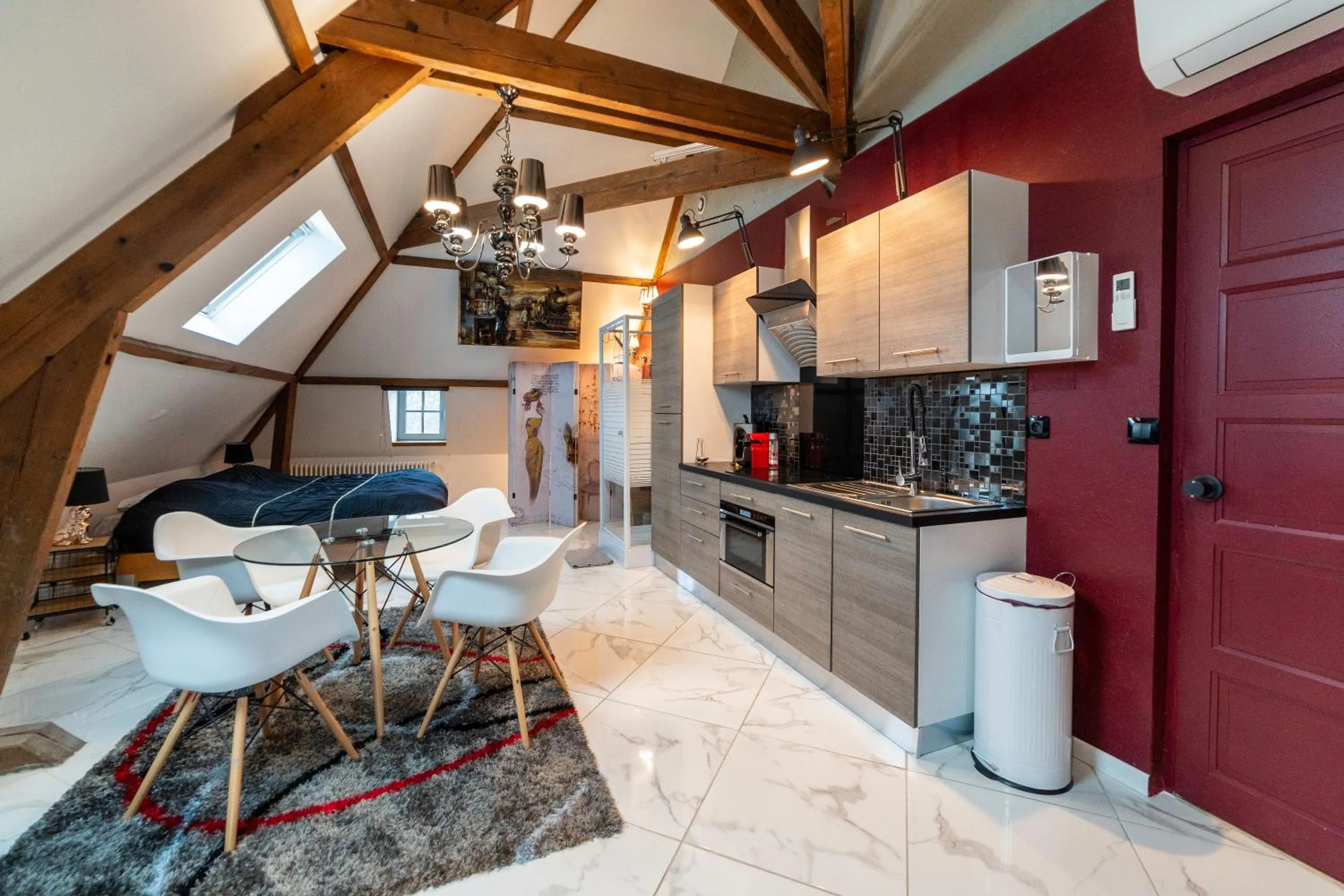 Dining area in Les Étoiles
