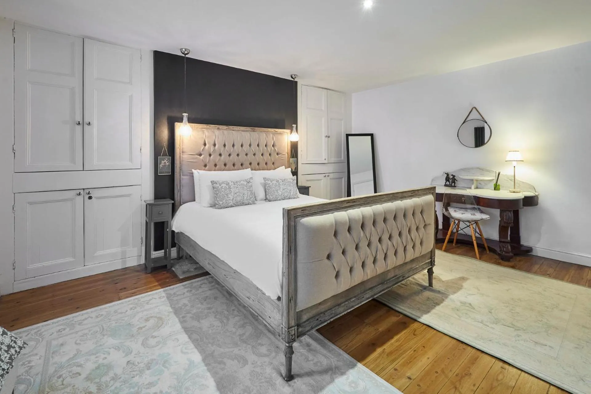 Host & Stay - The Courtyard Retreat