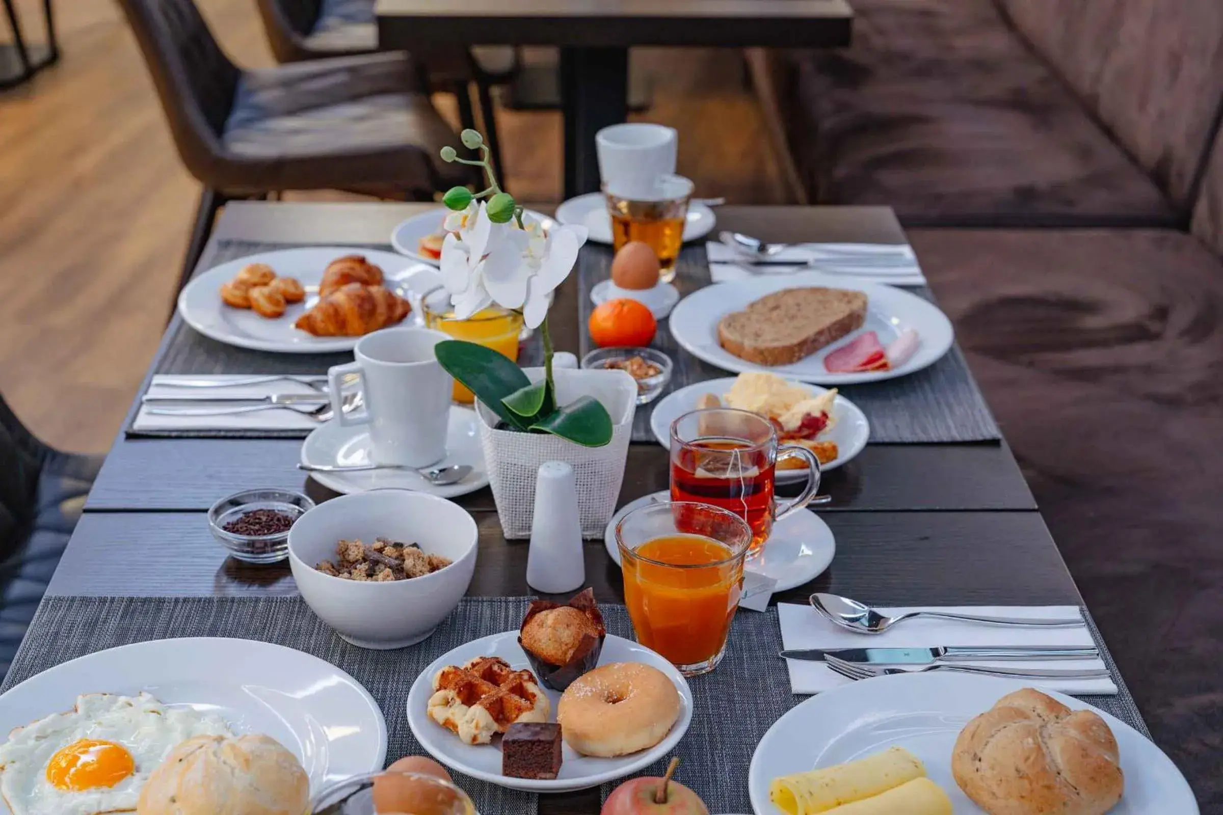 Breakfast in PLAZA Premium Den Haag City Center Breakfast in PLAZA Premium Den Haag City Center