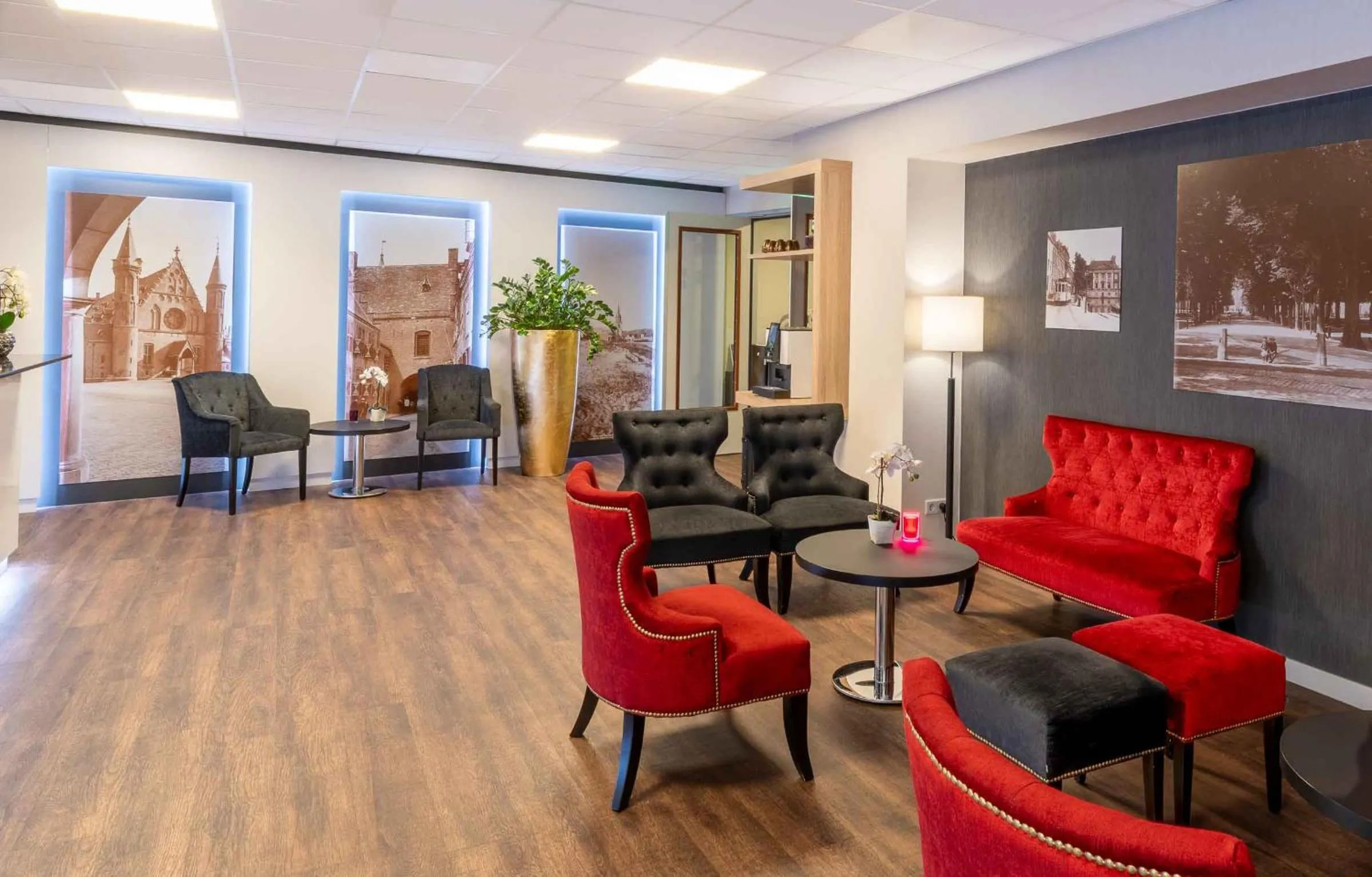 Seating area in PLAZA Premium Den Haag City Center