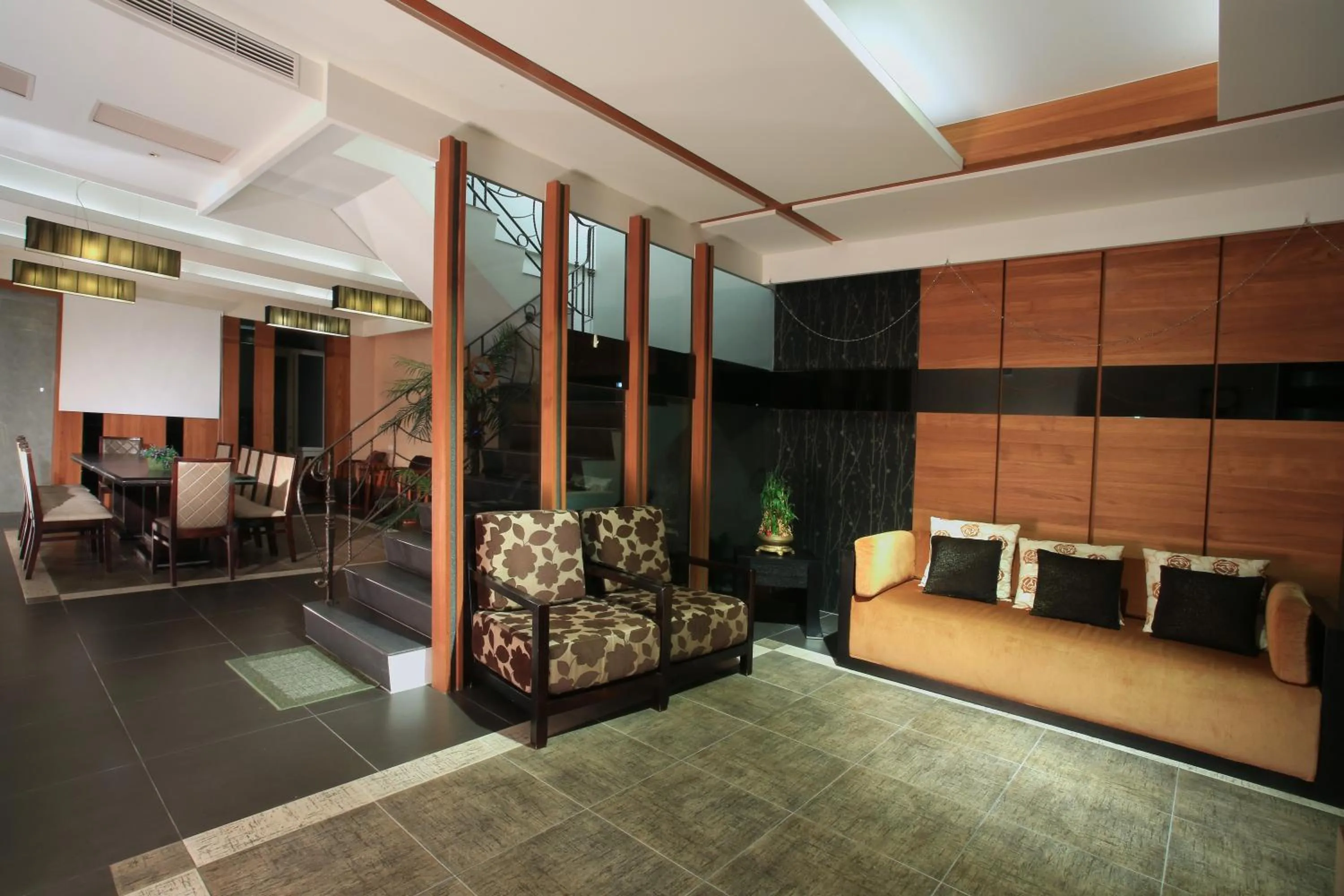 Spring Fountain Hotel